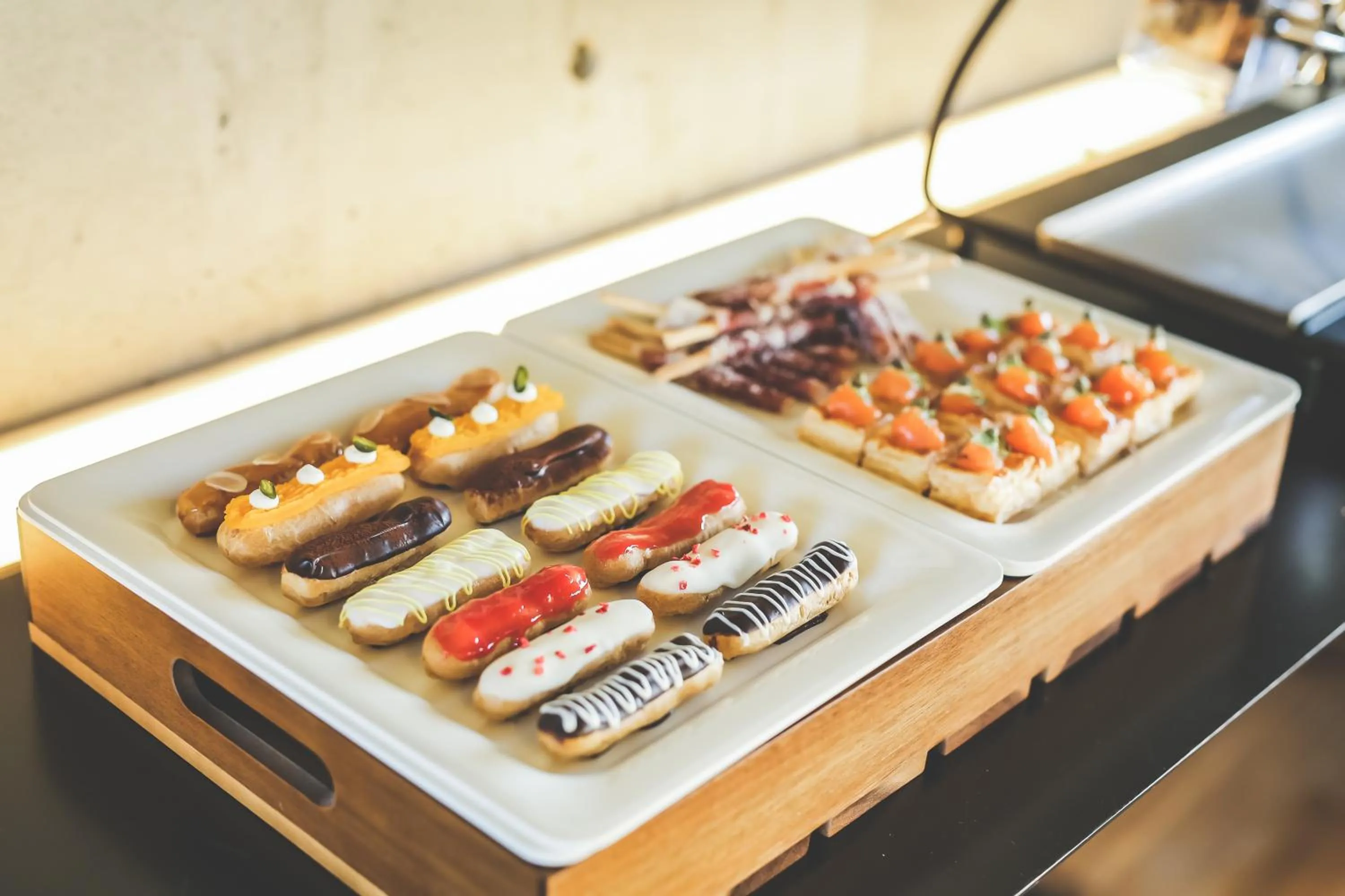 Communal lounge/ TV room in Setre Marina Biwako