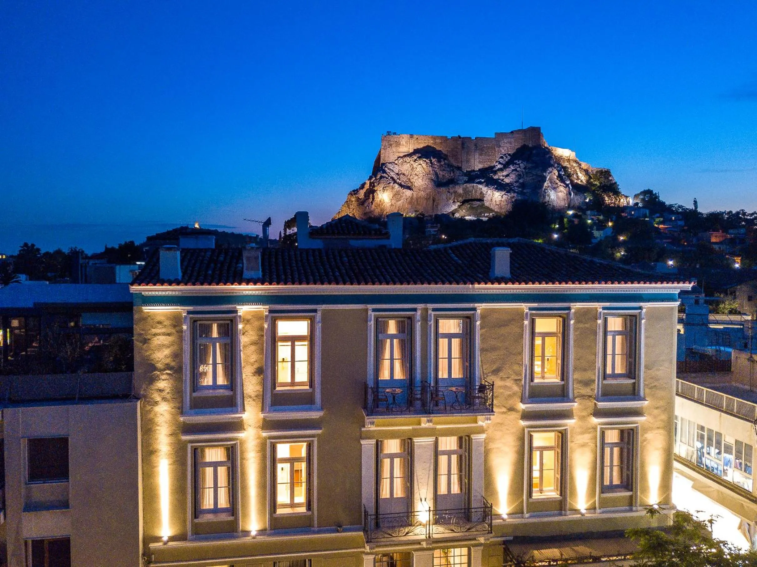 Nearby landmark in Palladian Home