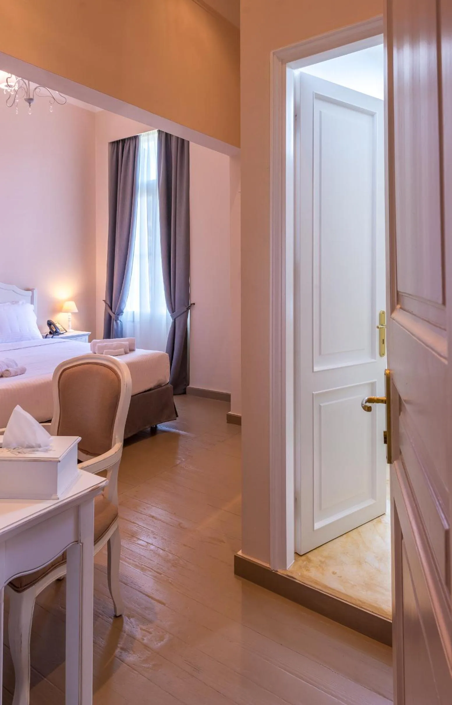 Bedroom, Bed in Palladian Home