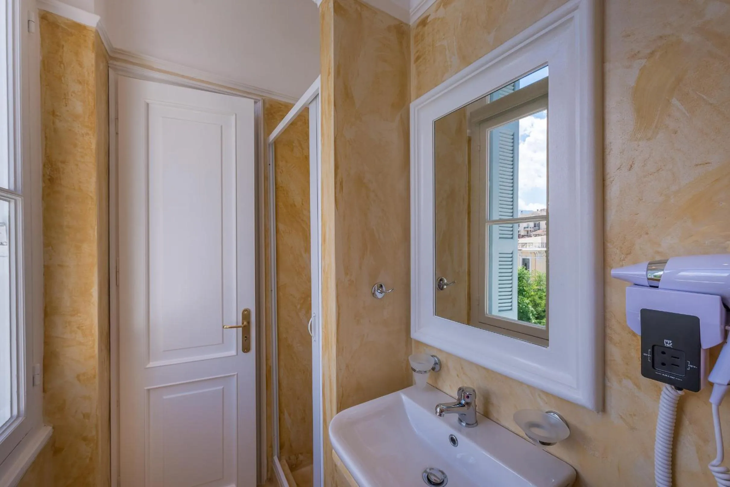 Bathroom in Palladian Home