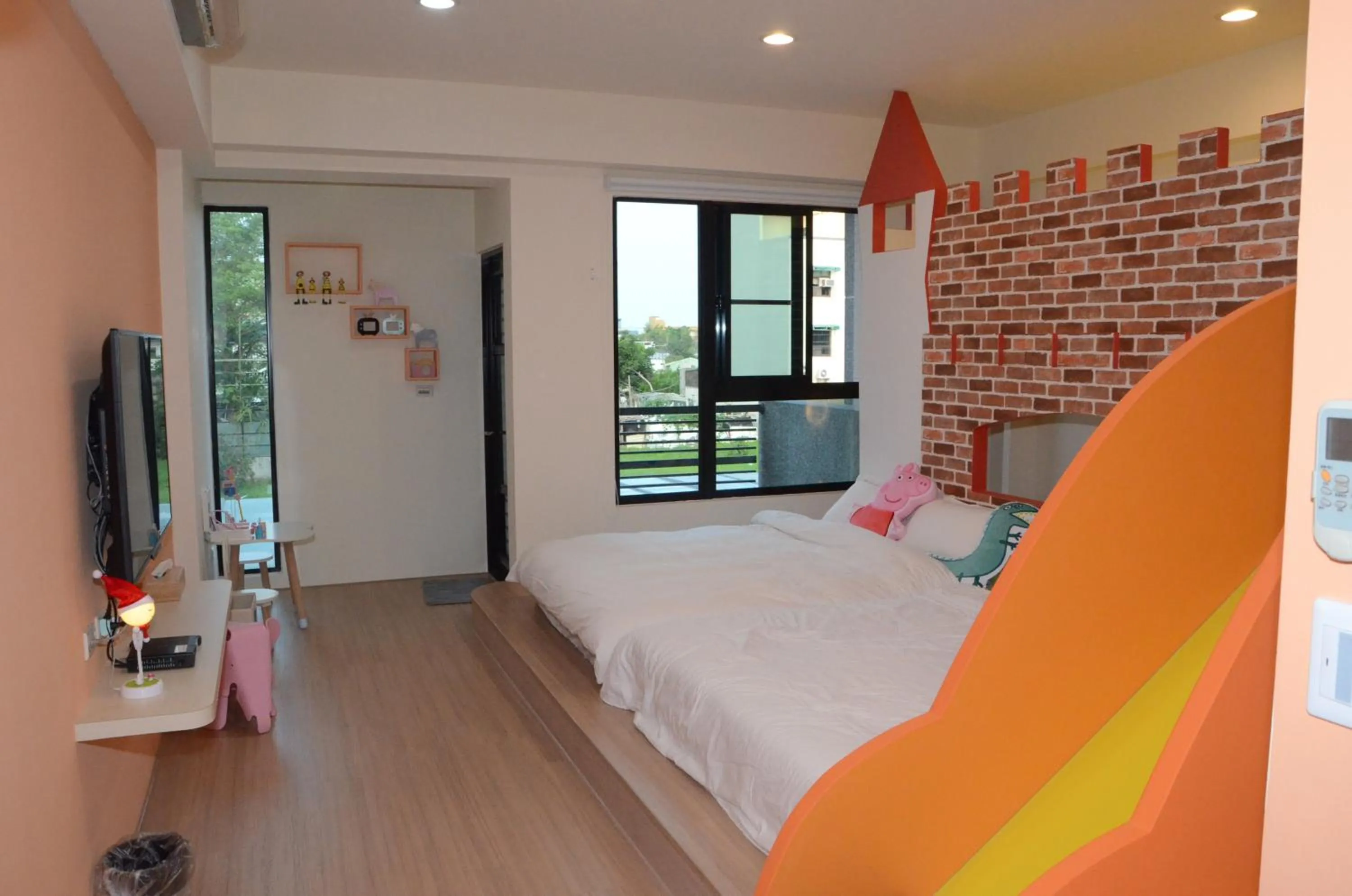 Photo of the whole room, Bed in 胖蝸牛親子民宿