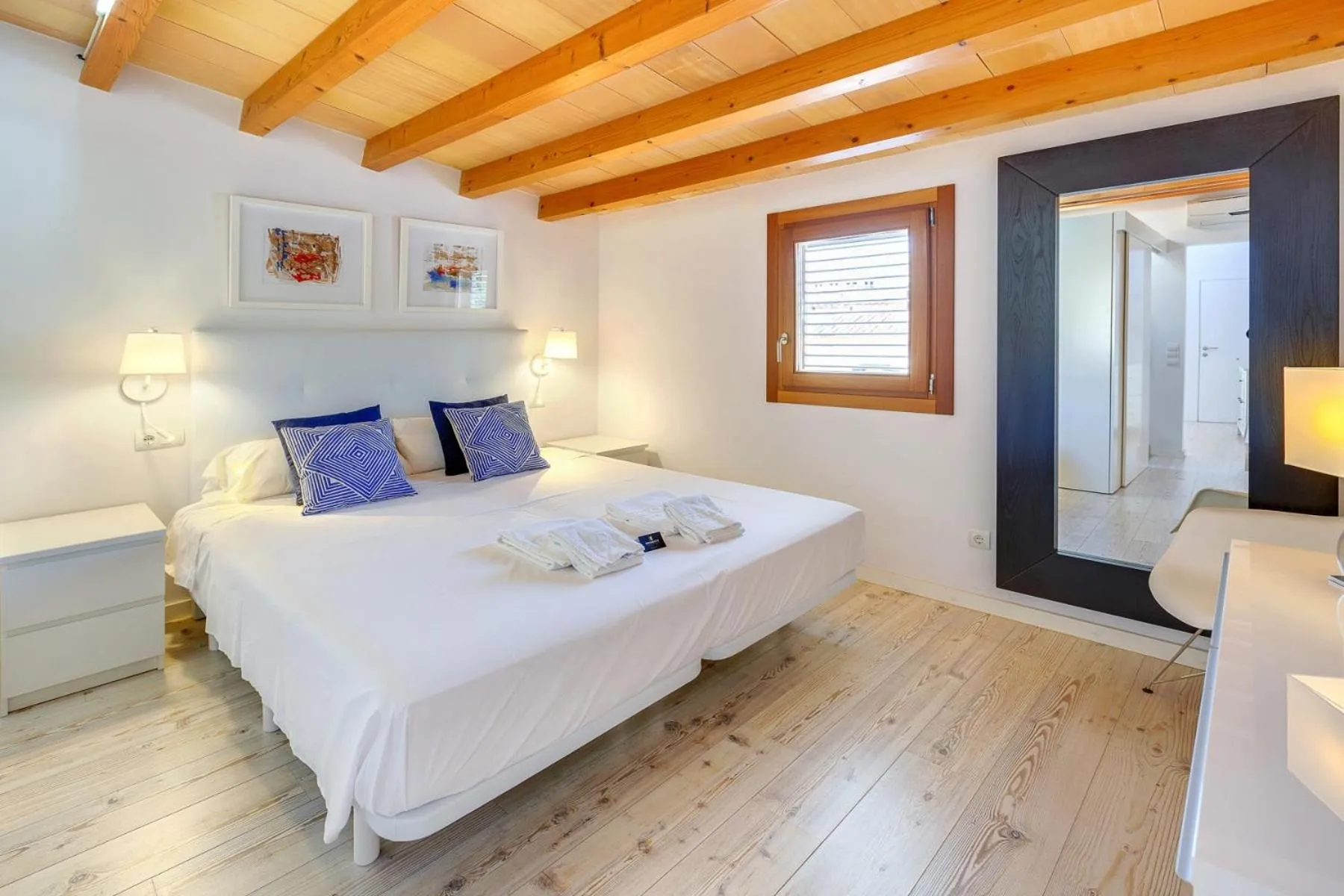 Bed in Urban Suites Palma - Turismo de Interior by PriorityVillas