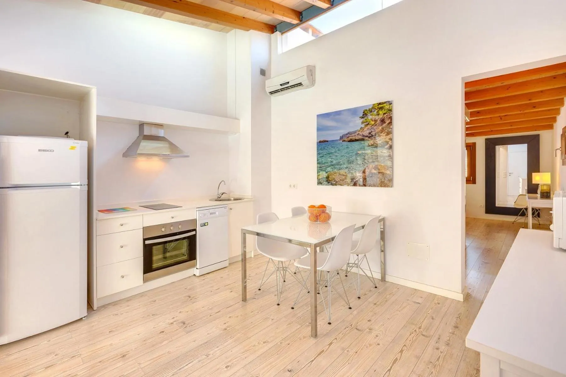 Kitchen or kitchenette in Urban Suites Palma - Turismo de Interior by PriorityVillas