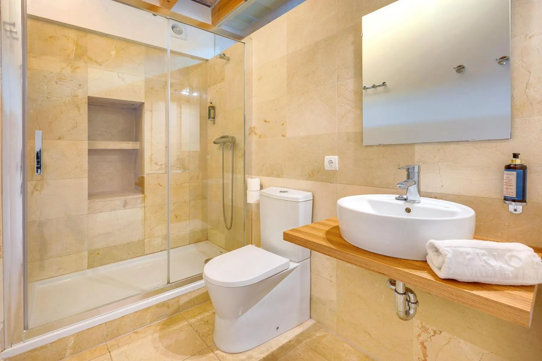 Shower in Urban Suites Palma - Turismo de Interior by PriorityVillas