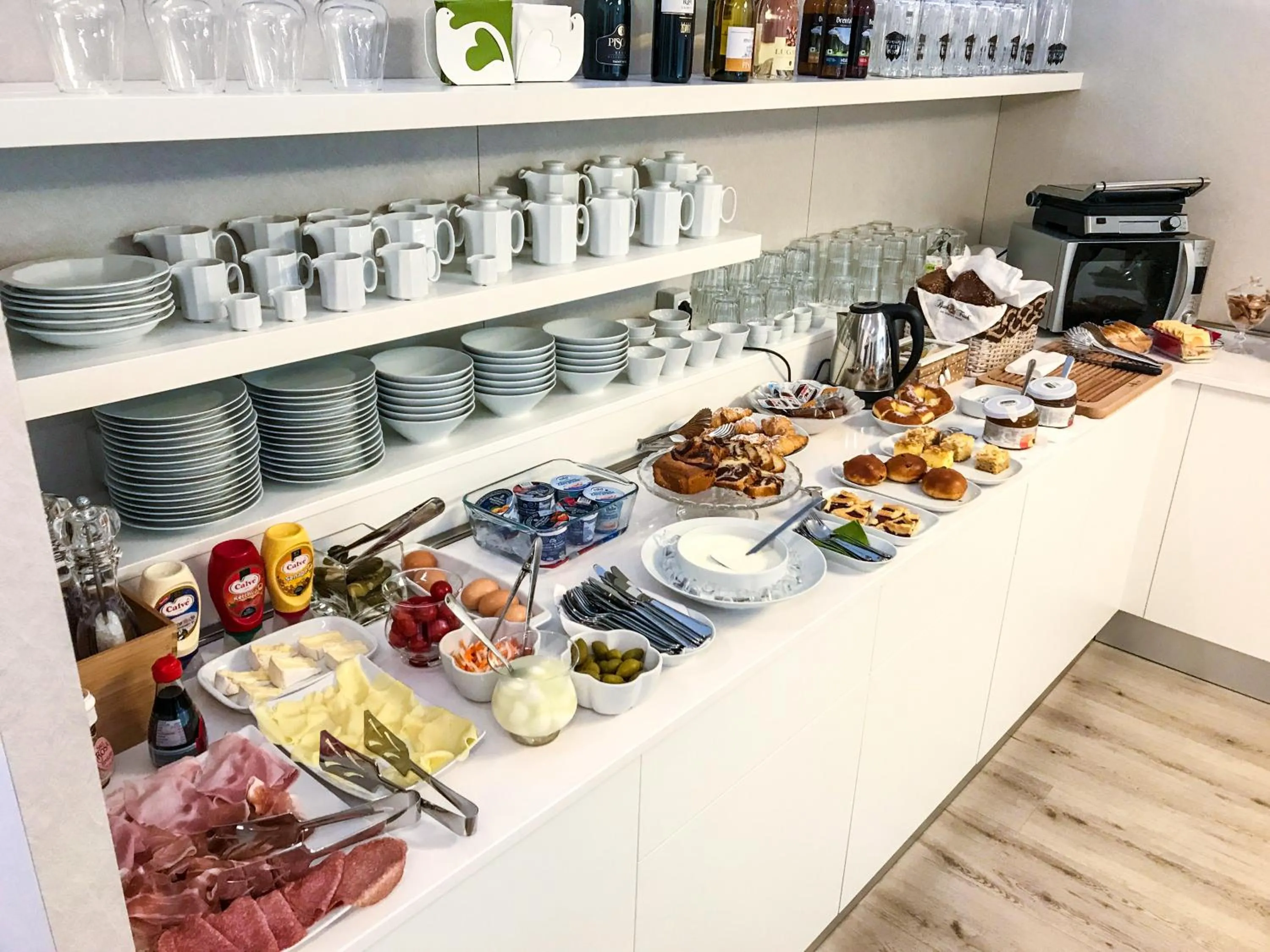 Continental breakfast in GardaBreak Rooms&Breakfast Holiday Apartments