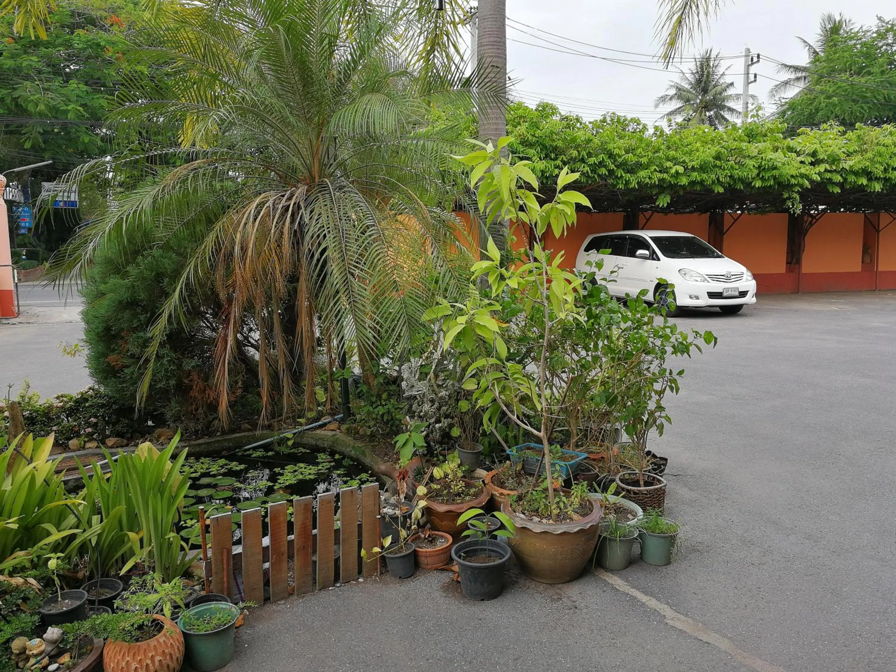 Street view in PuengLuang Hotel
