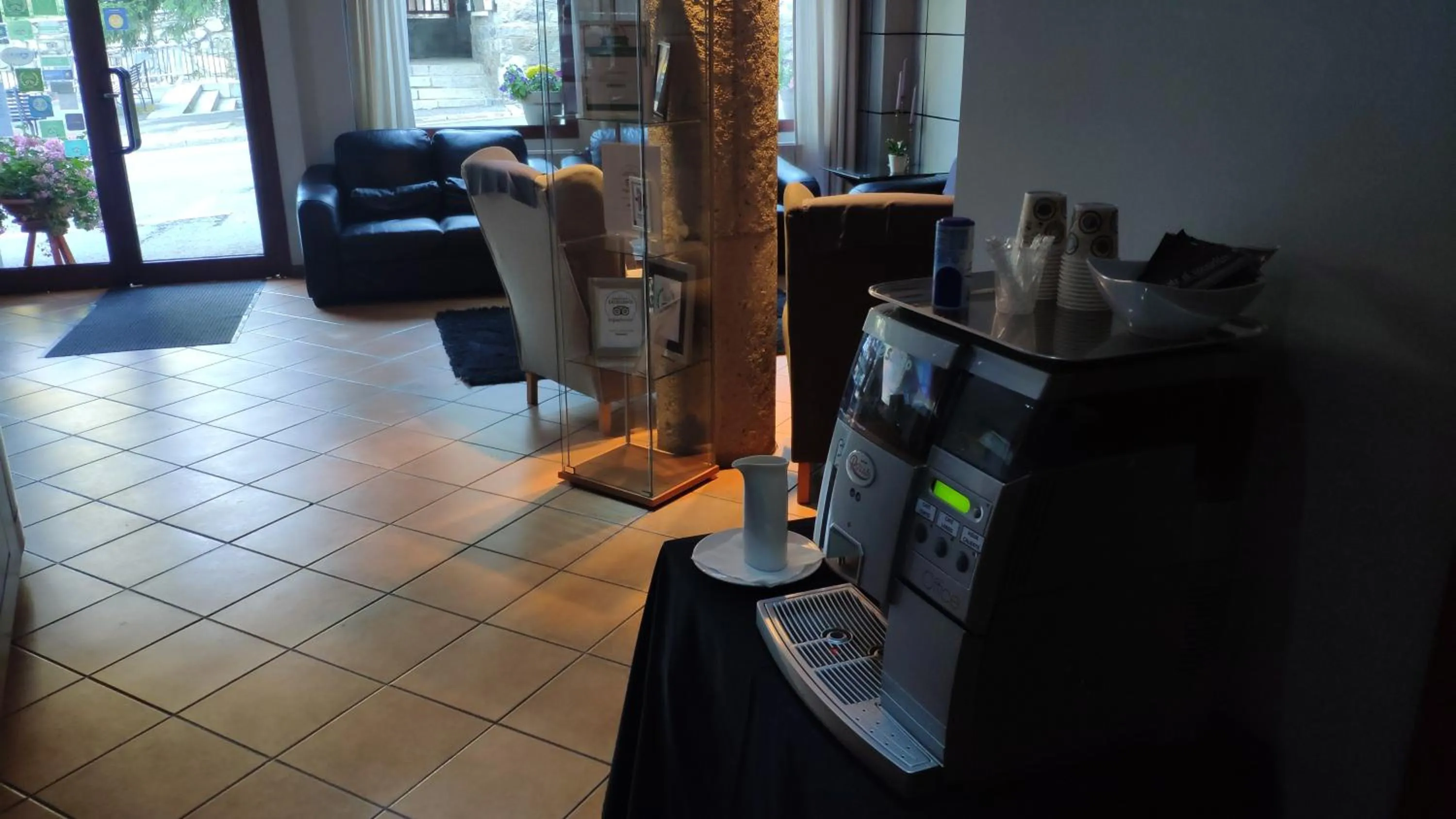 Coffee/tea facilities in Hotel Montané