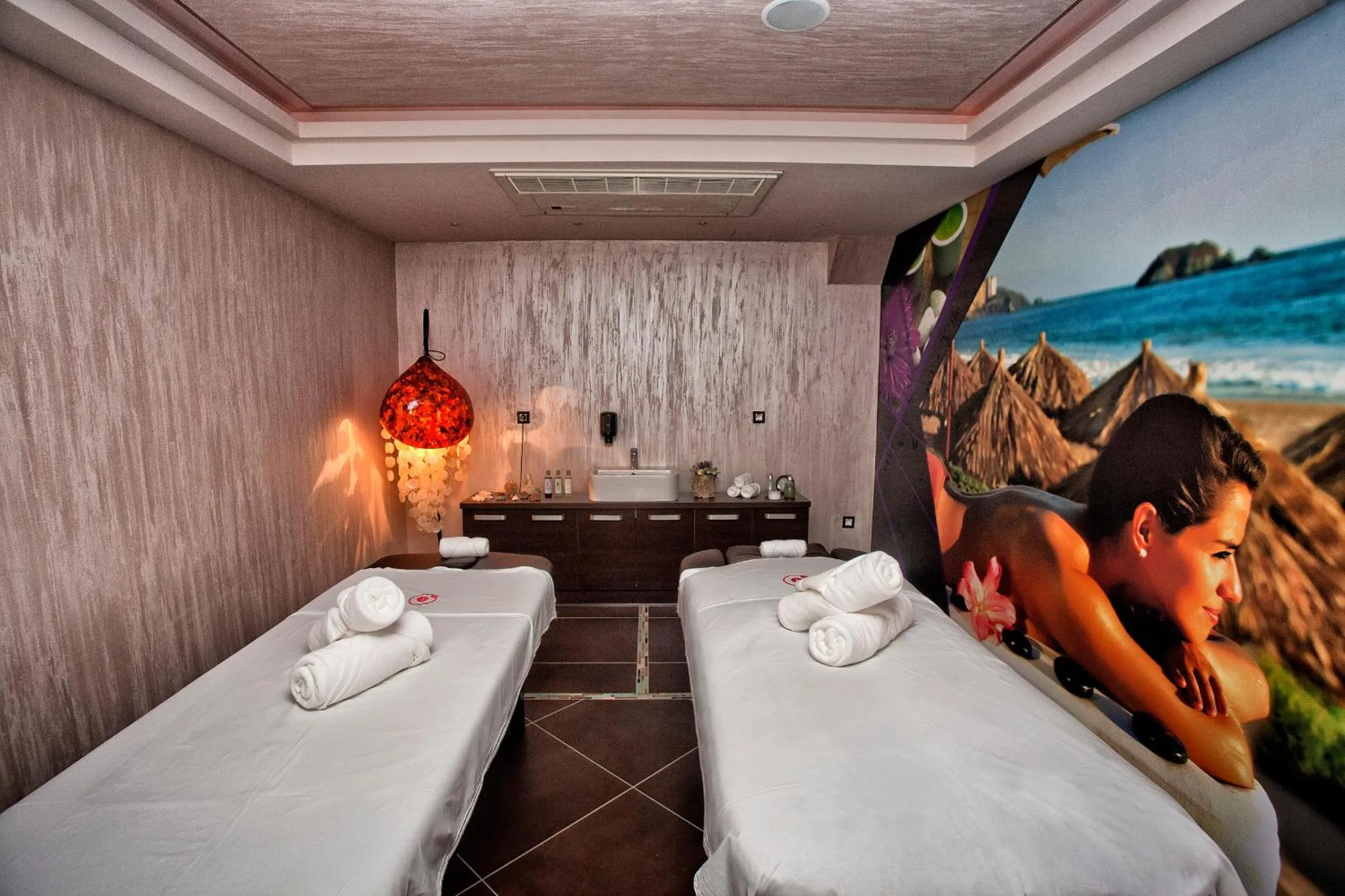 Massage in Wellness & Spa Hotel ACD