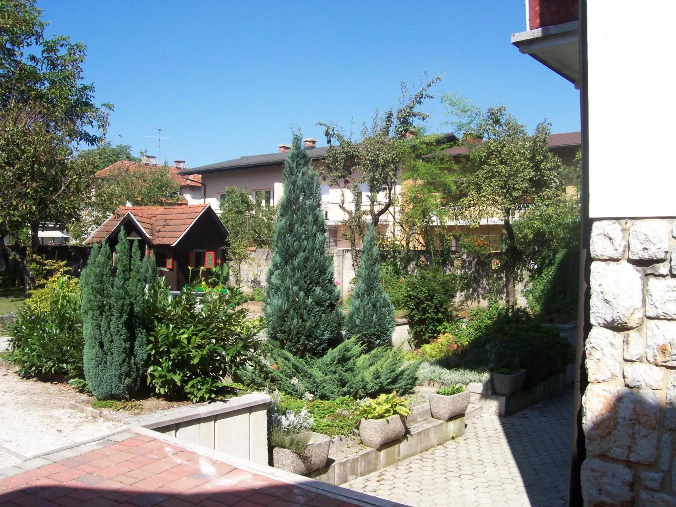Patio in Family Guesthouse GreenSLO