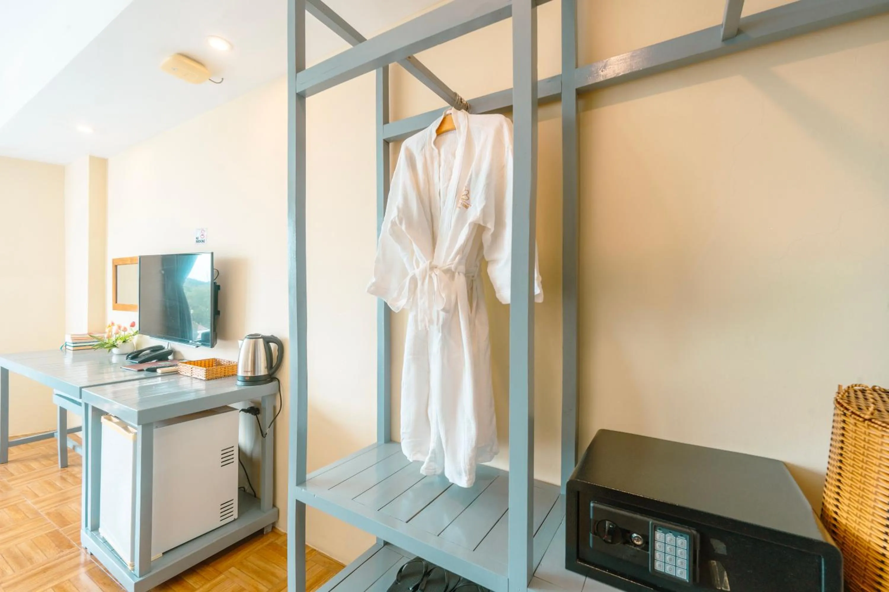 minibar in Golden Daisy Hotel Phu Quoc