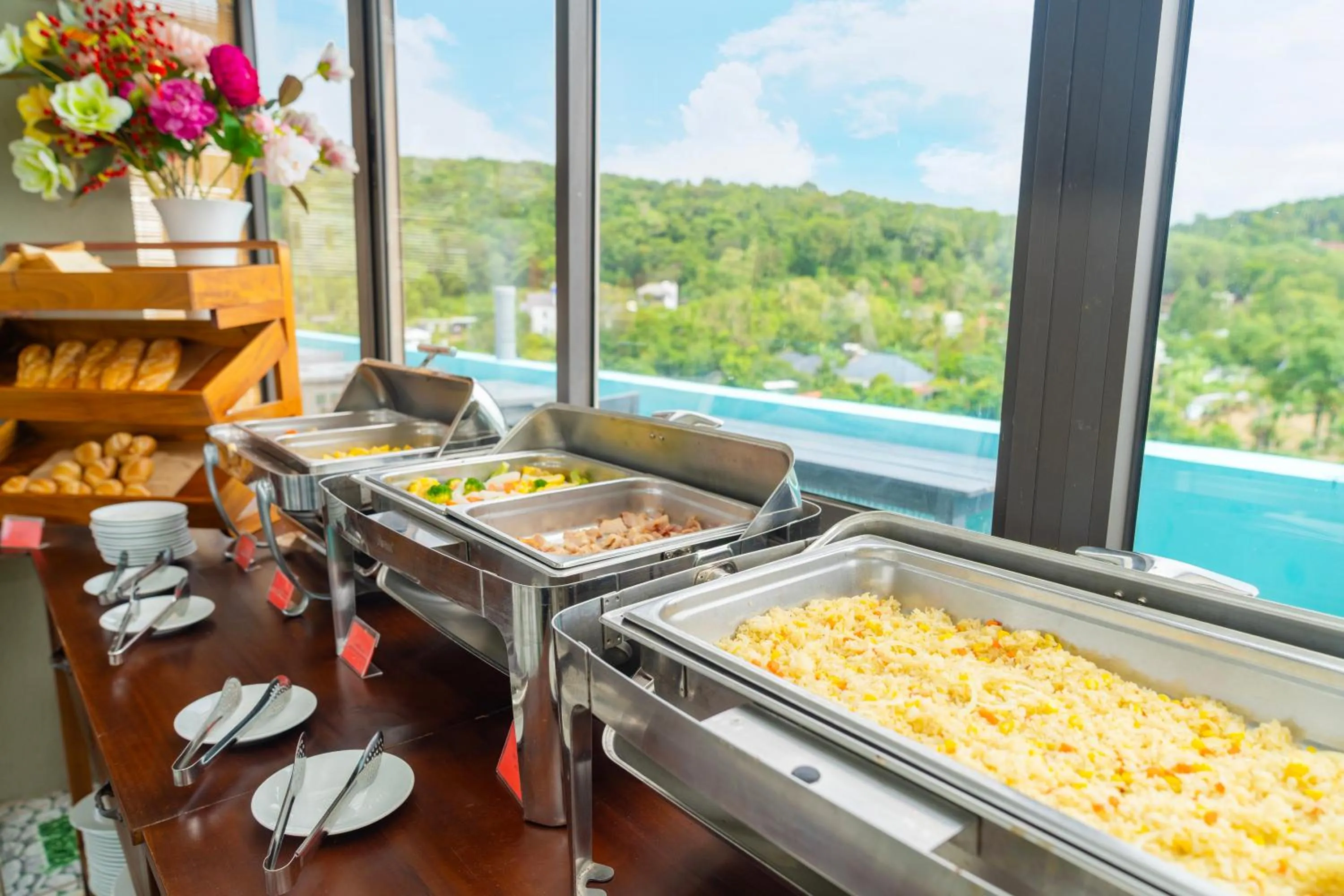 Food in Golden Daisy Hotel Phu Quoc