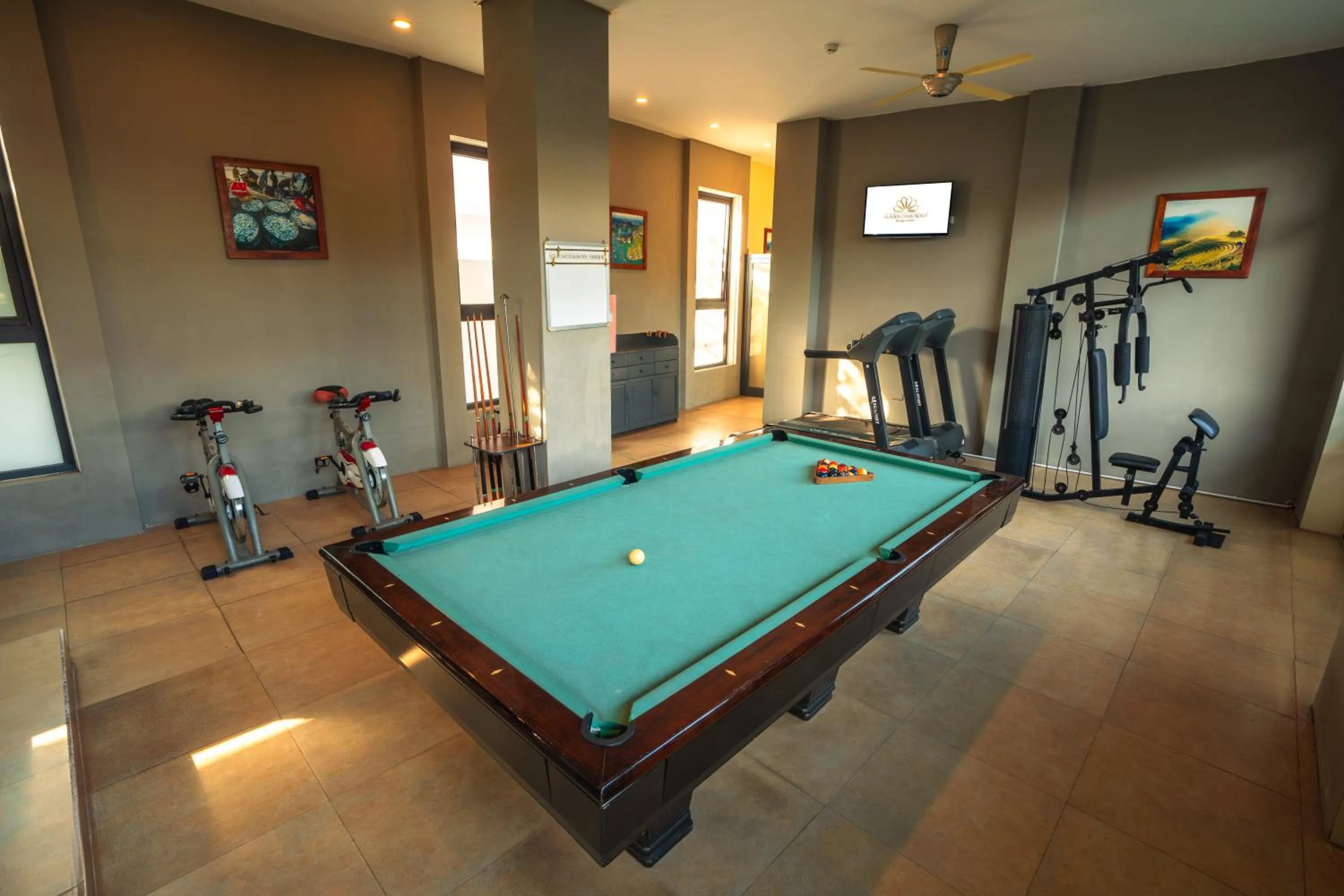 Billiard in Golden Daisy Hotel Phu Quoc