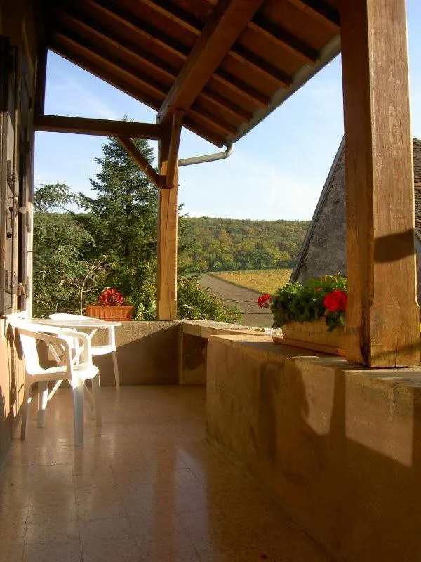 Facade/entrance in Chez Sylvie et Thierry