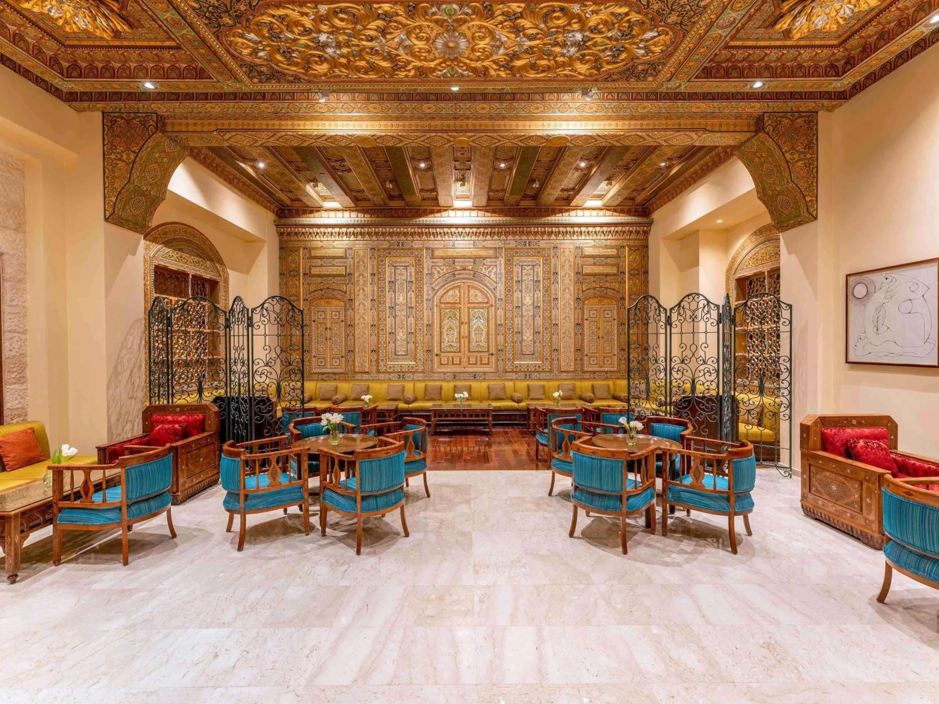 Lounge or bar in Mövenpick Resort Petra