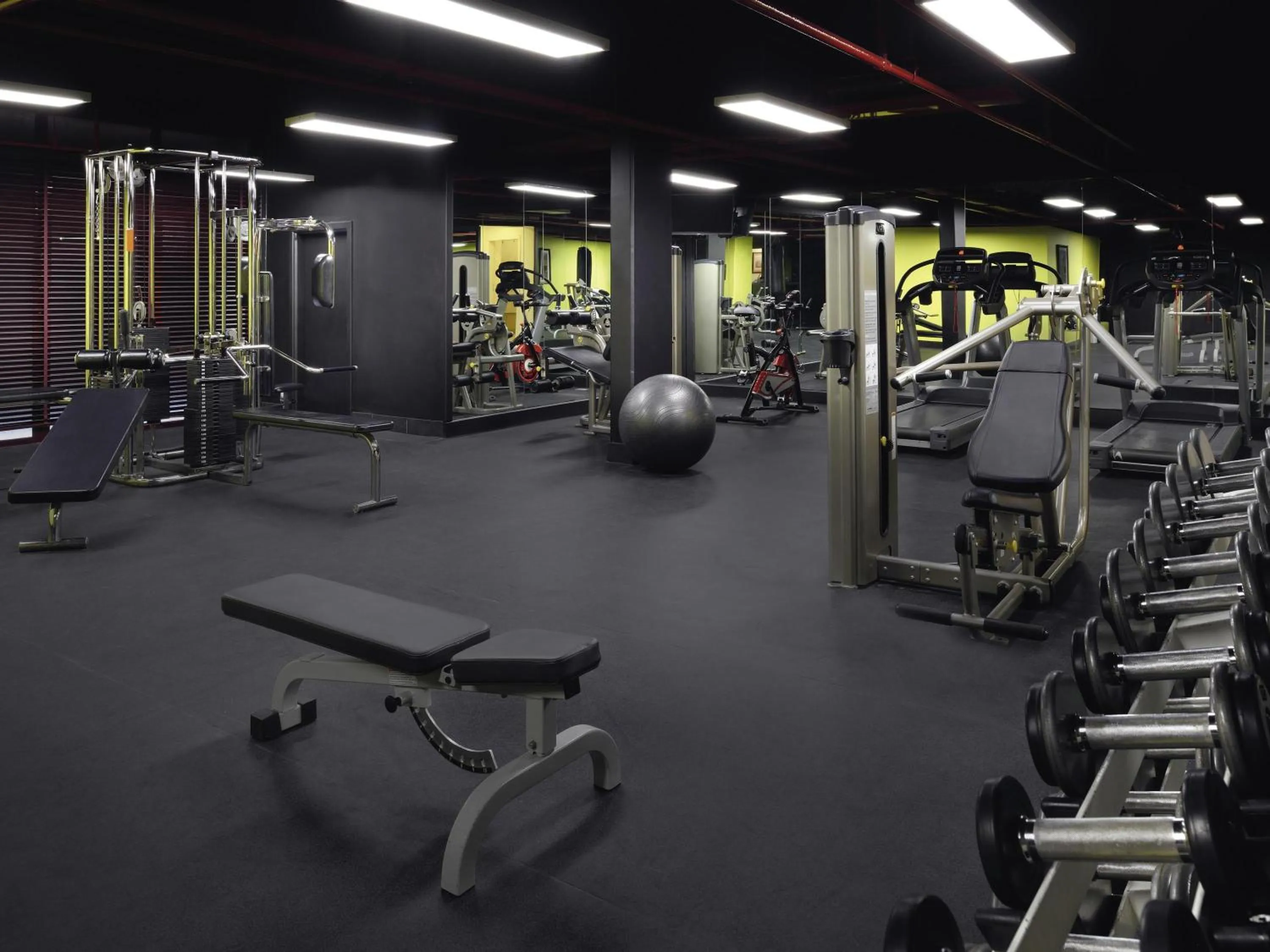 Fitness centre/facilities in Mövenpick Resort Petra