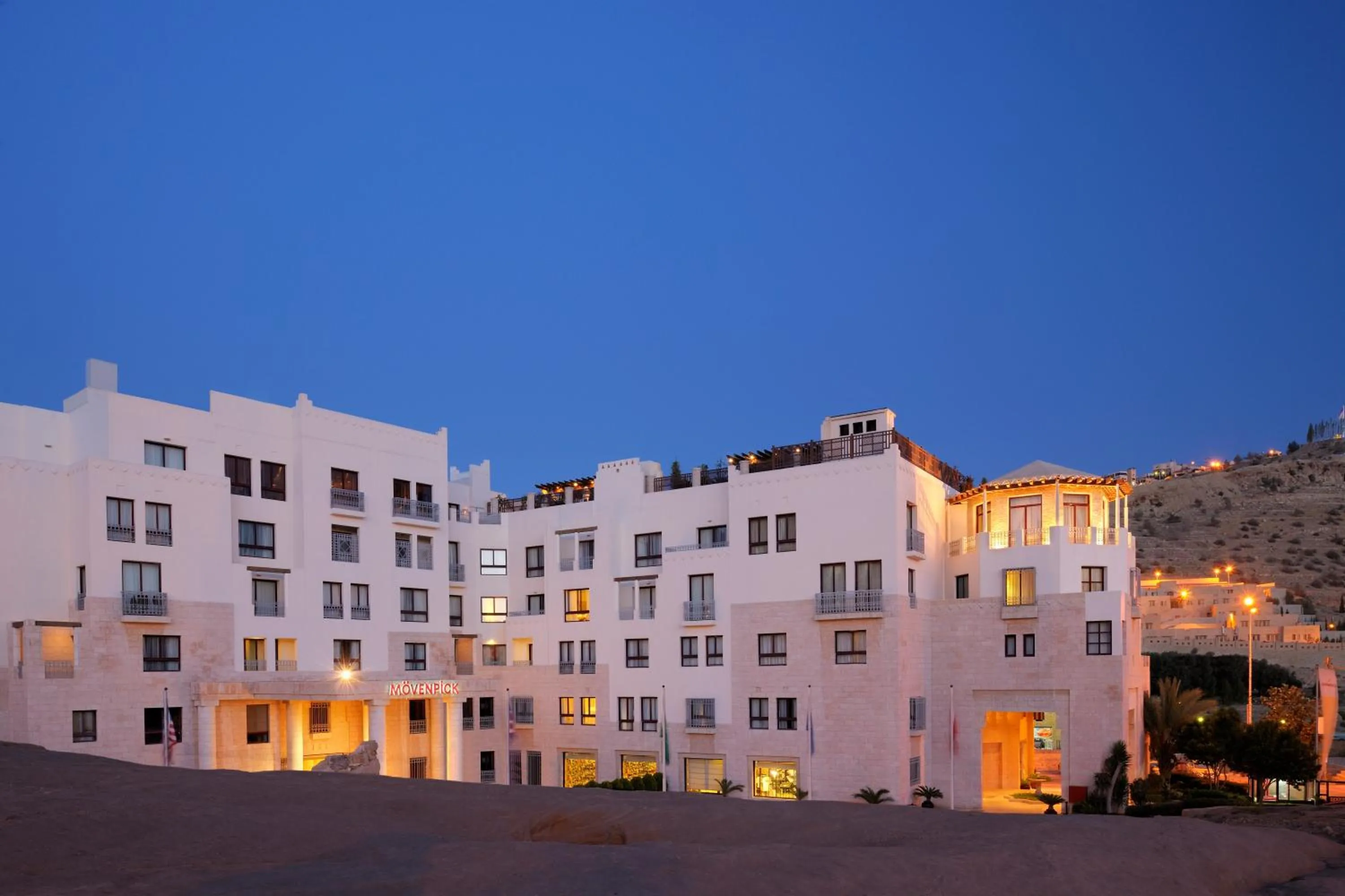 Facade/entrance in Mövenpick Resort Petra