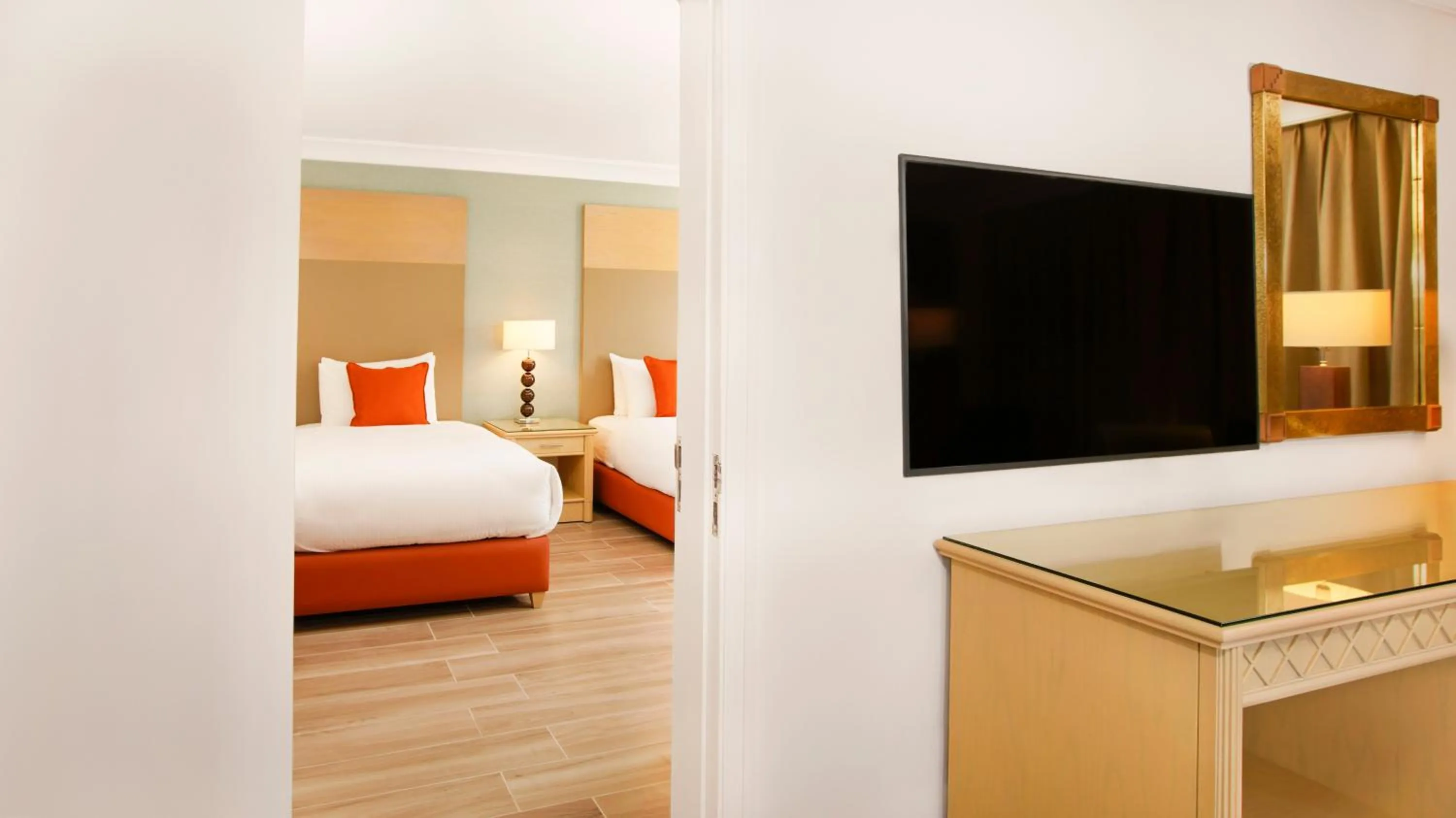 Bed in Mövenpick Resort Petra