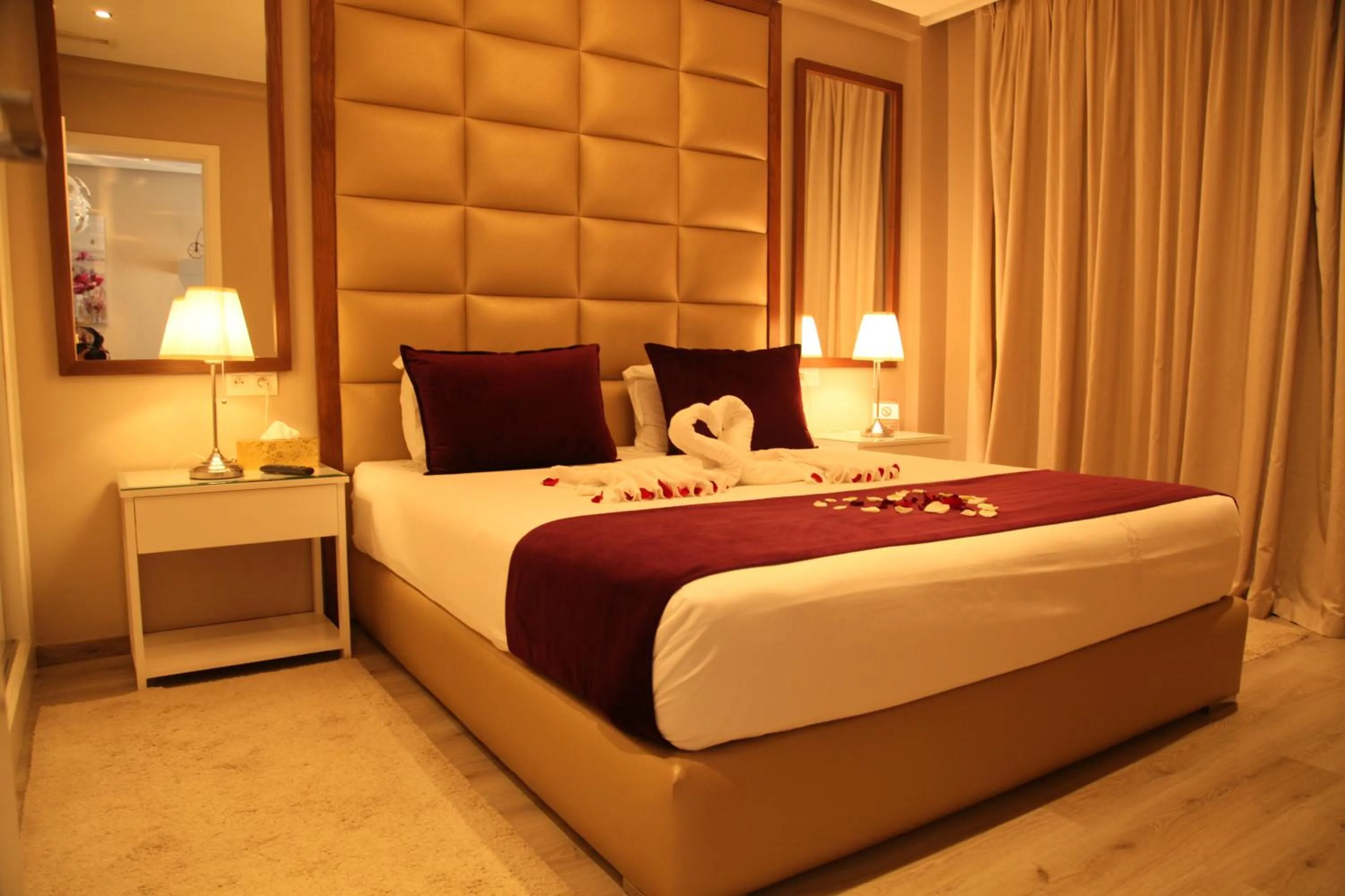 Bedroom, Bed in RENT-INN Suites Hotel