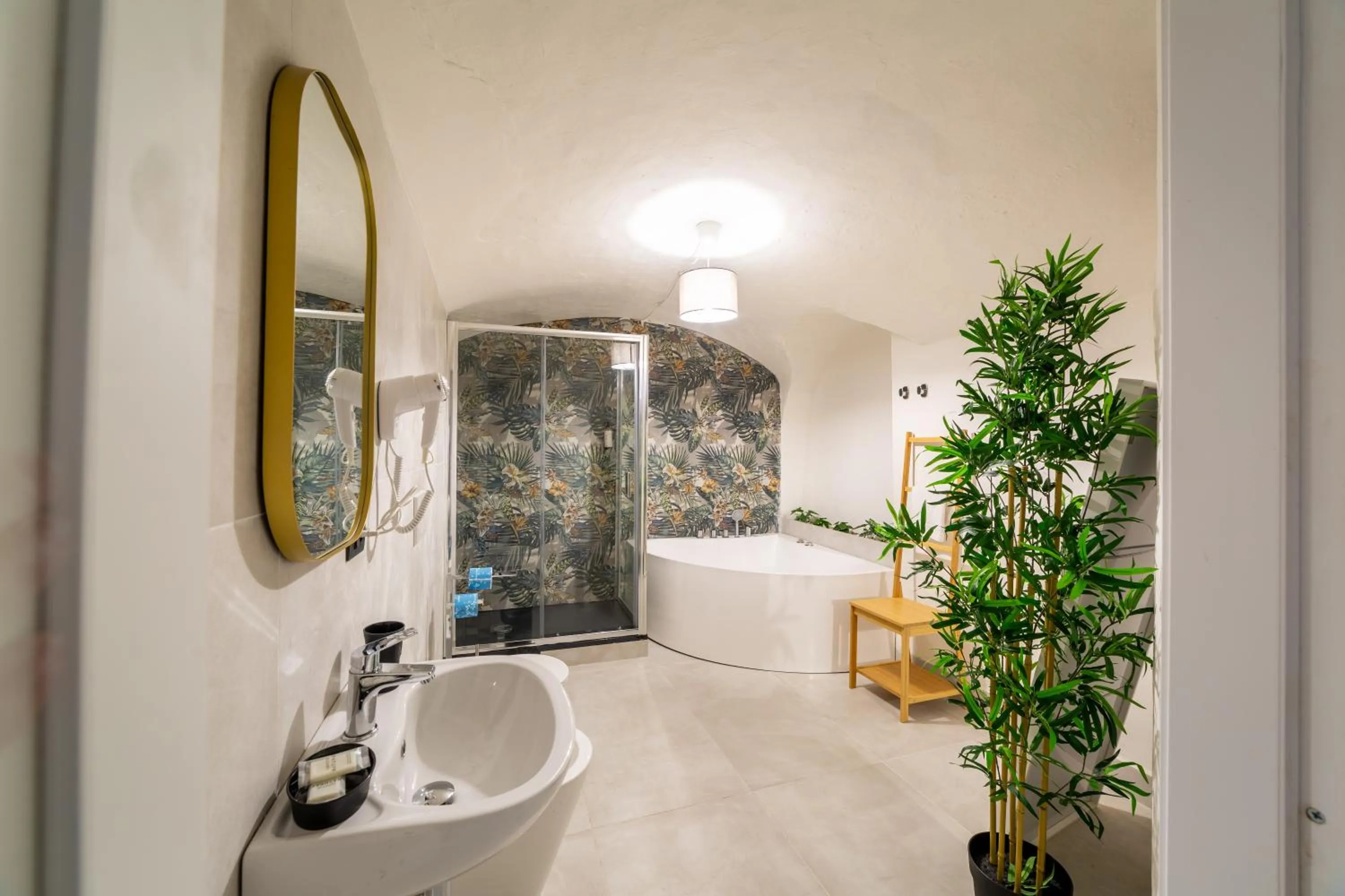 Hot Tub in Residenza d'Epoca Galleria dell'Accademia