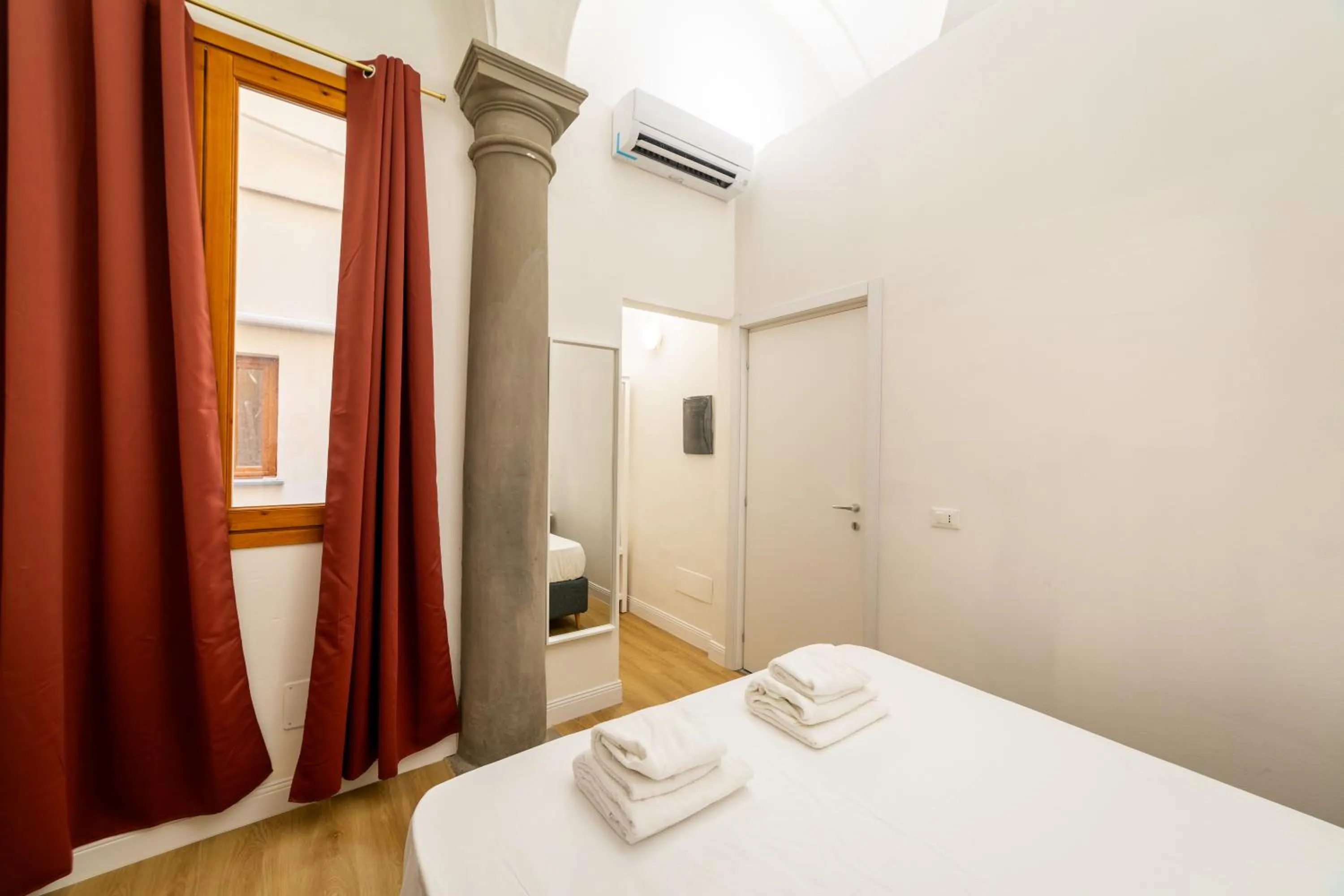 Bedroom, Bed in Residenza d'Epoca Galleria dell'Accademia