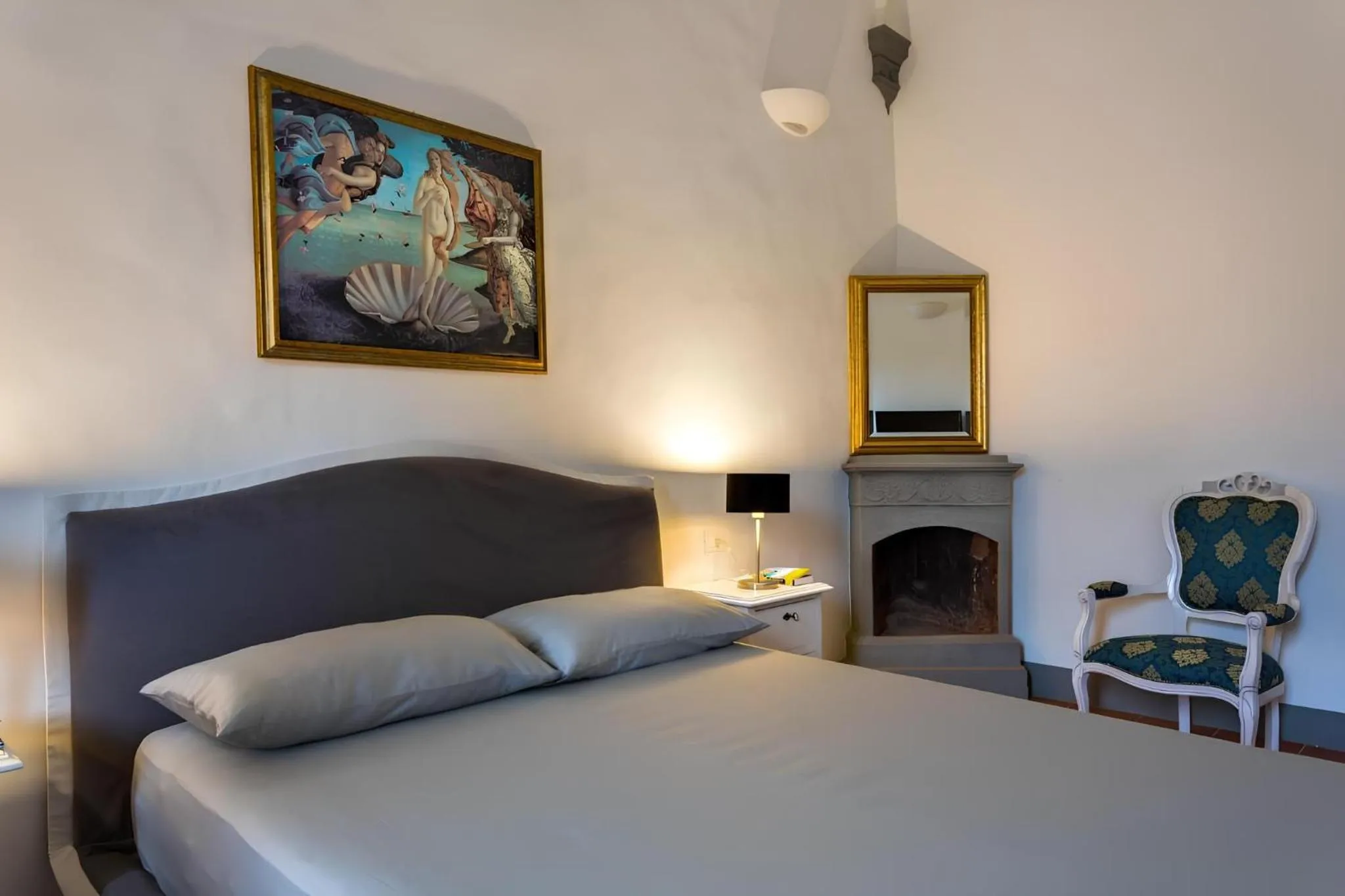 Bed in Residenza d'Epoca Galleria dell'Accademia