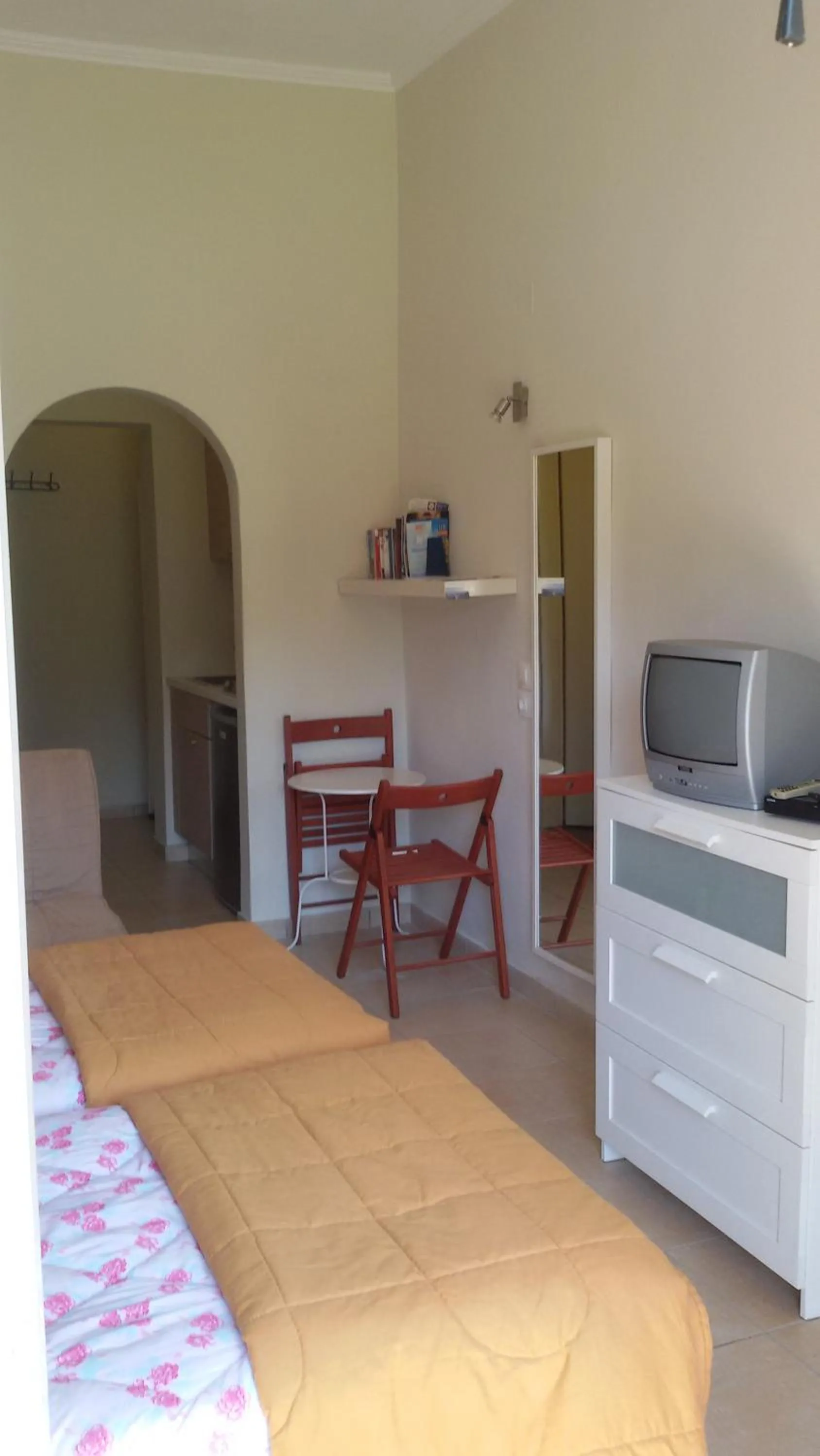Bedroom, Bed in Shambala Apartments