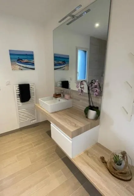 Bed in Mon petit coin de Bretagne