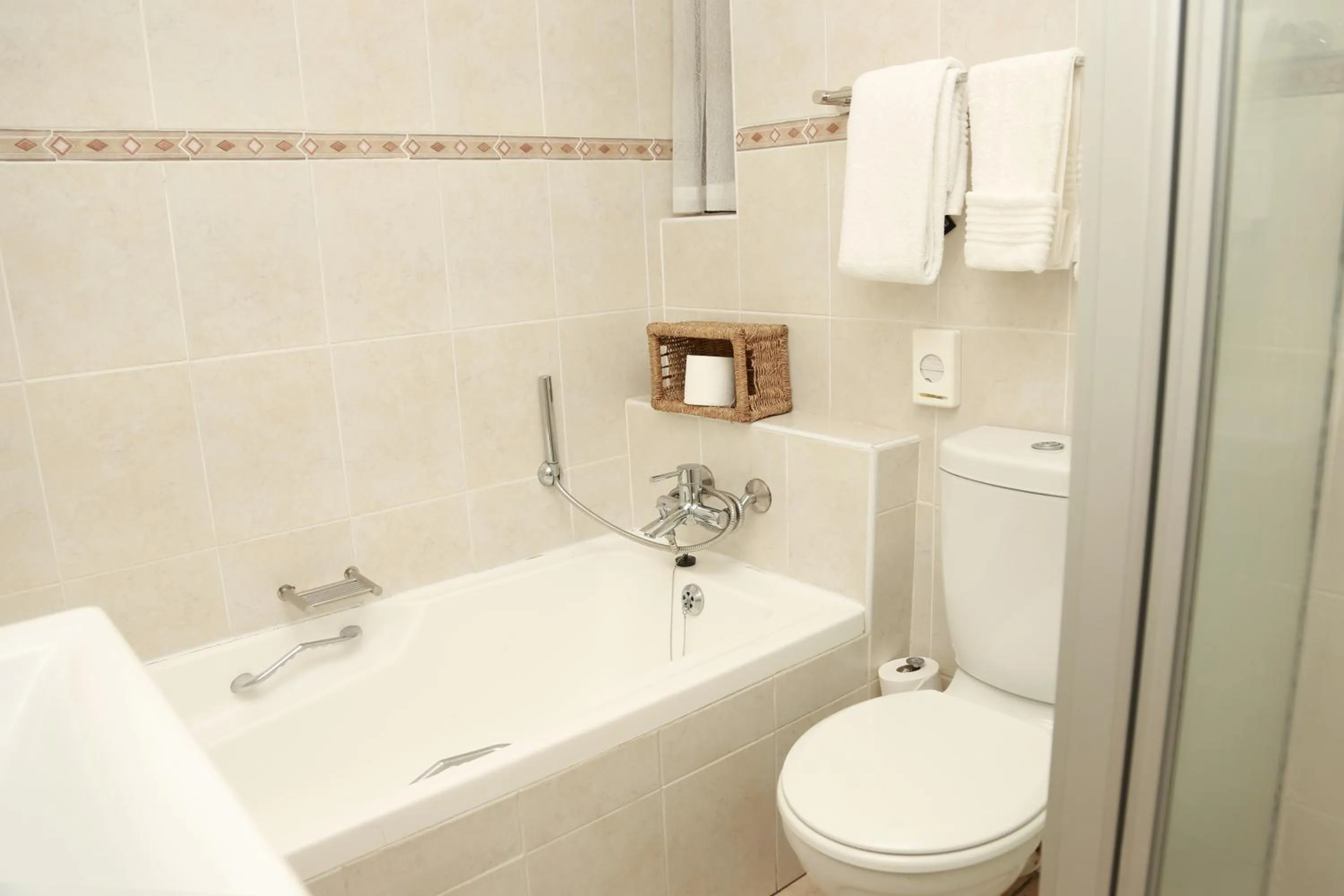 Shower in Blue Lagoon Hotel and Conference Centre