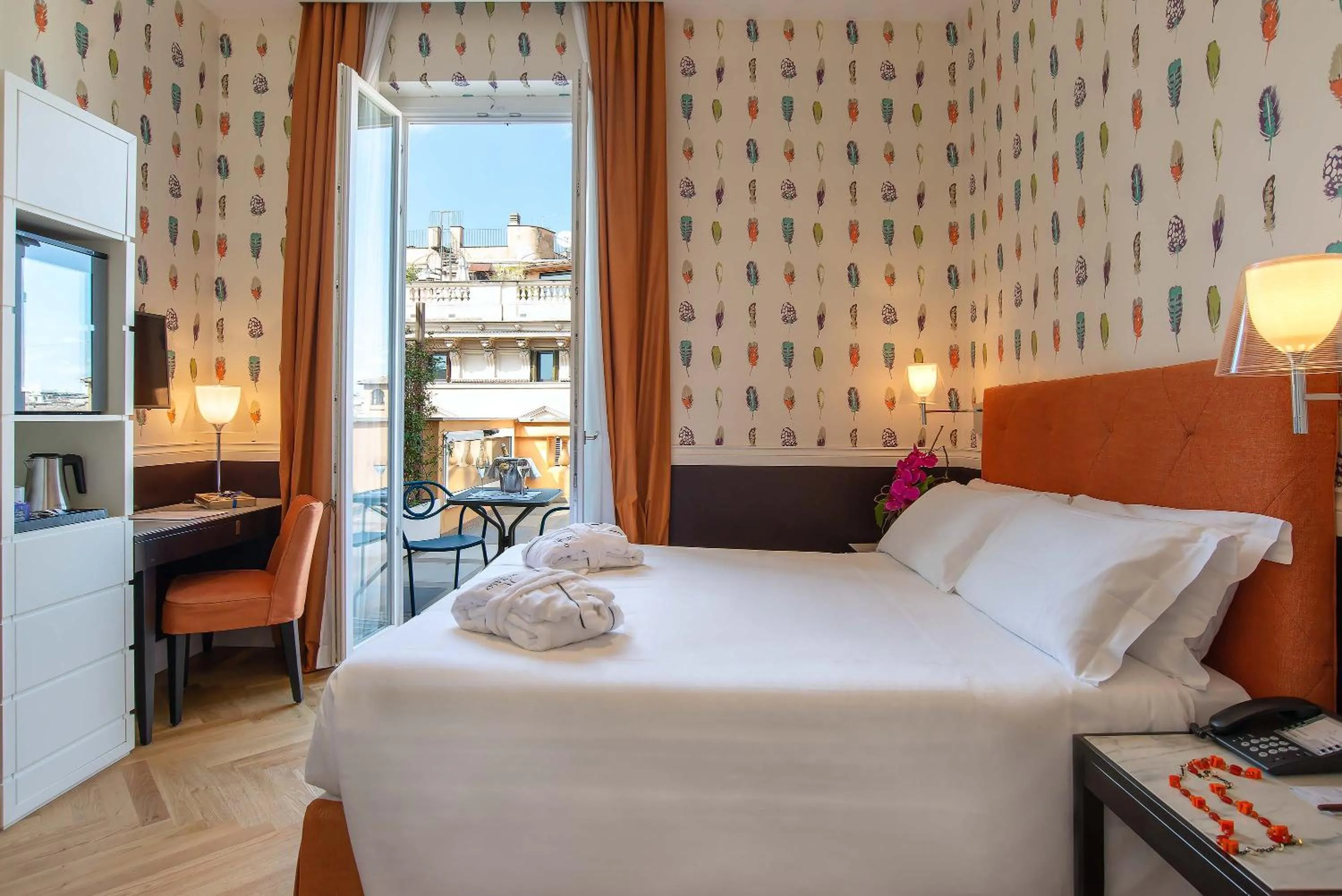 Bedroom, Bed in Hotel Damaso