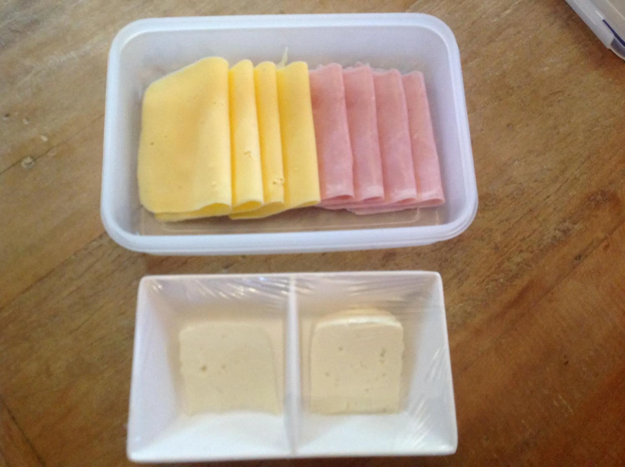 Continental breakfast in Hospedagem Casadalee chalé com piscina privativa aquecida e Apartamento sem piscina