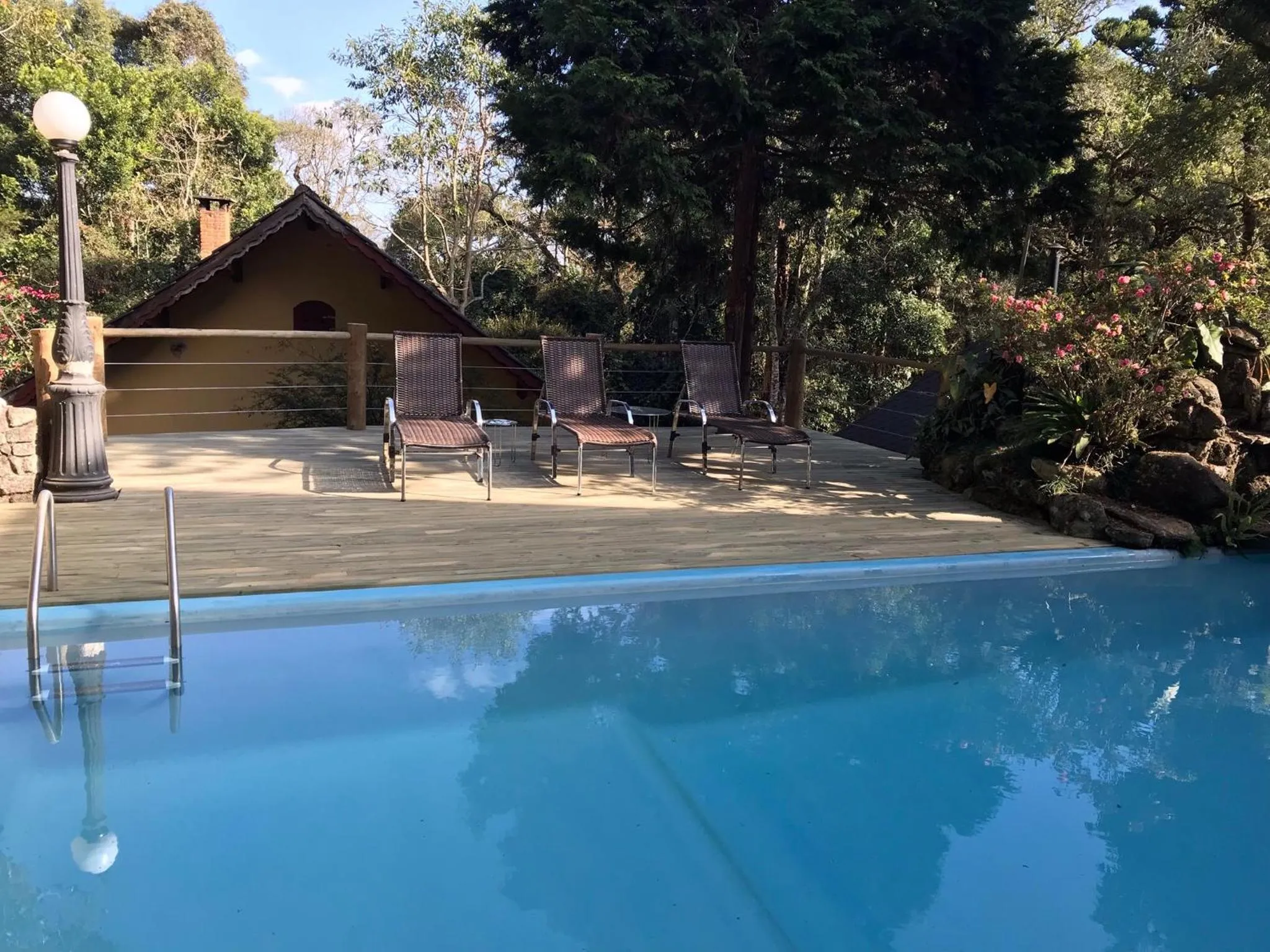 Spa and wellness centre/facilities in Hospedagem Casadalee chalé com piscina privativa aquecida e Apartamento sem piscina