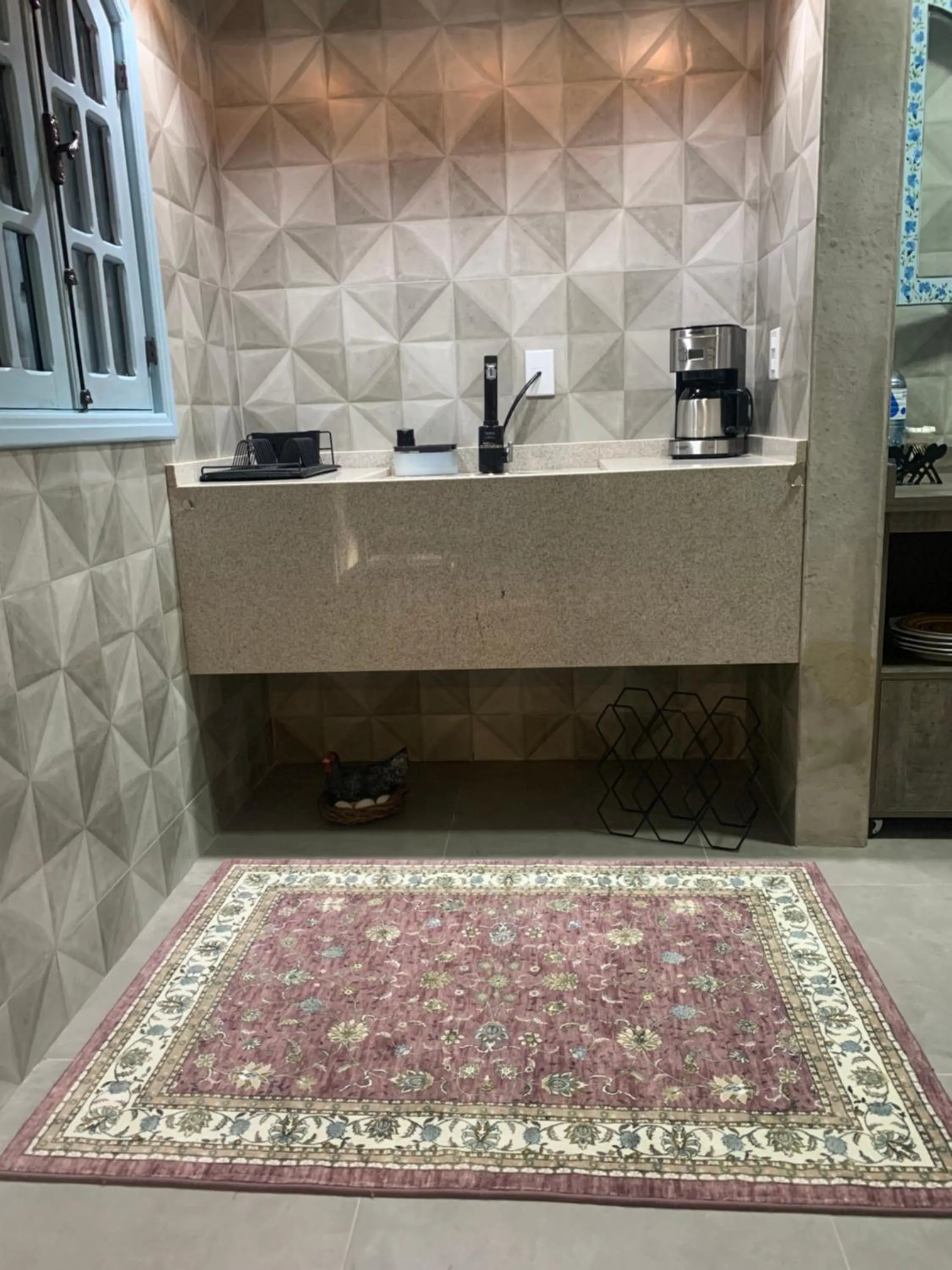 Communal kitchen in Hospedagem Casadalee chalé com piscina privativa aquecida e Apartamento sem piscina