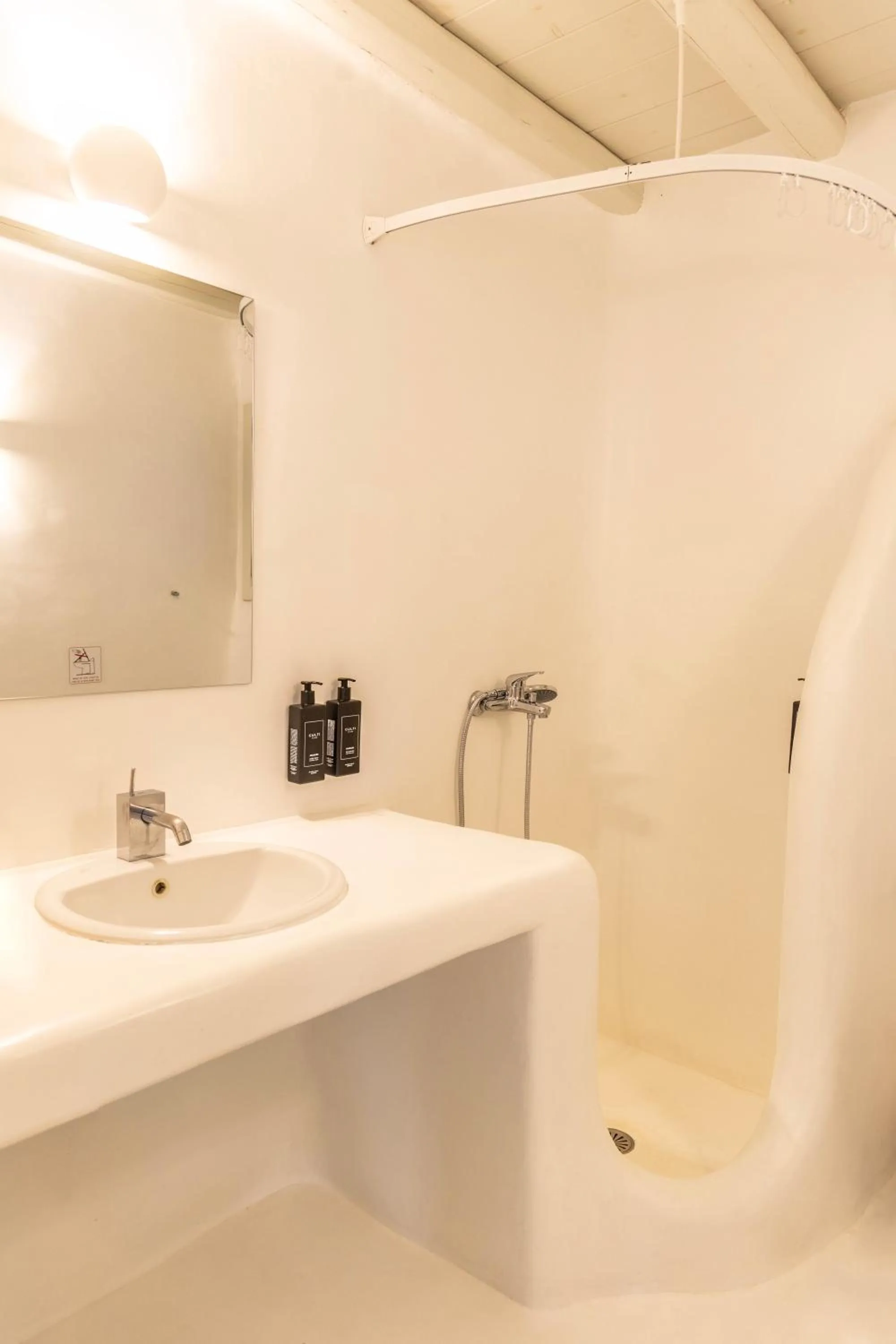 Bathroom in Nimbus My Aktis