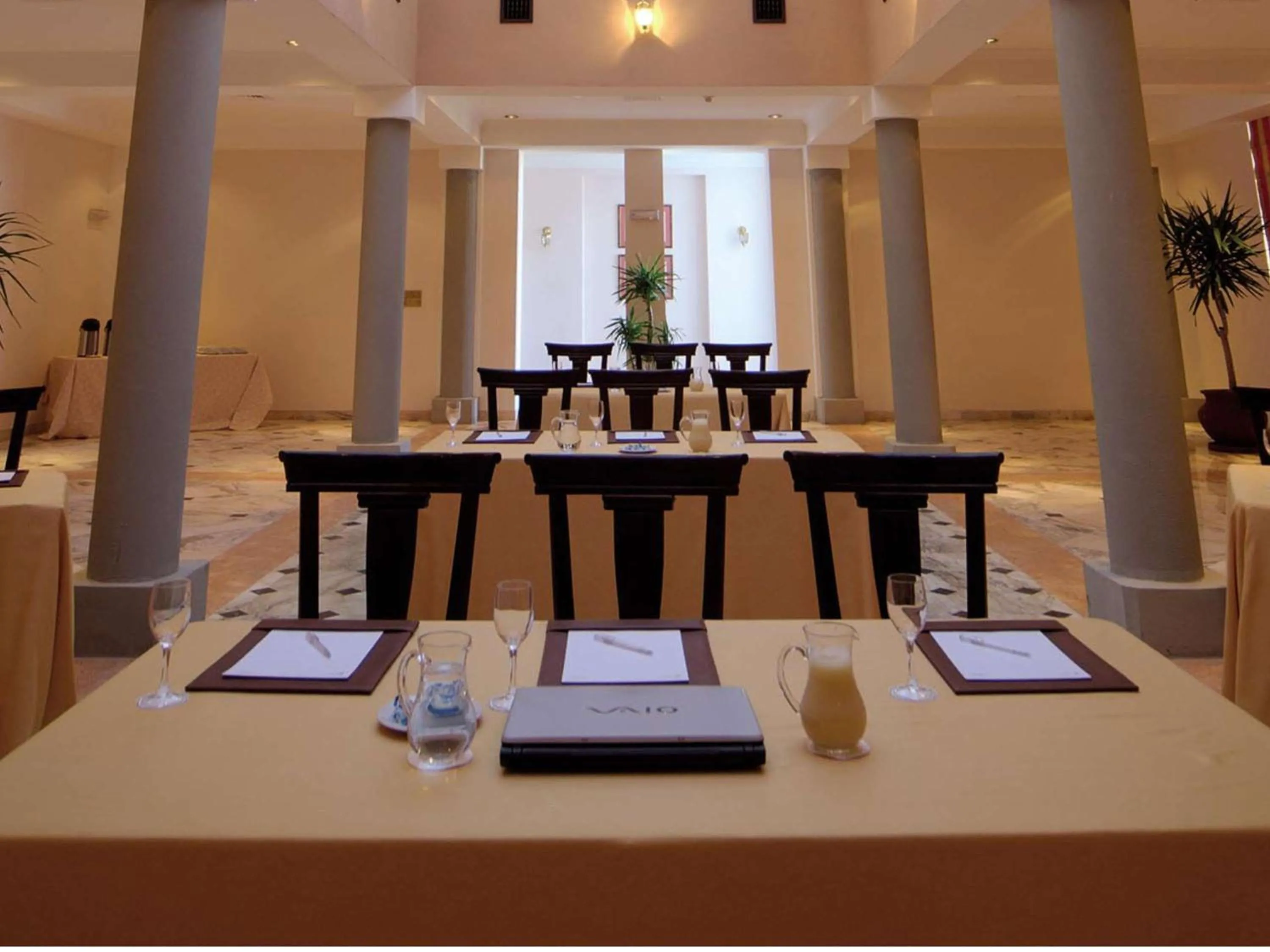 Meeting/conference room in Mövenpick Nabatean Castle Hotel