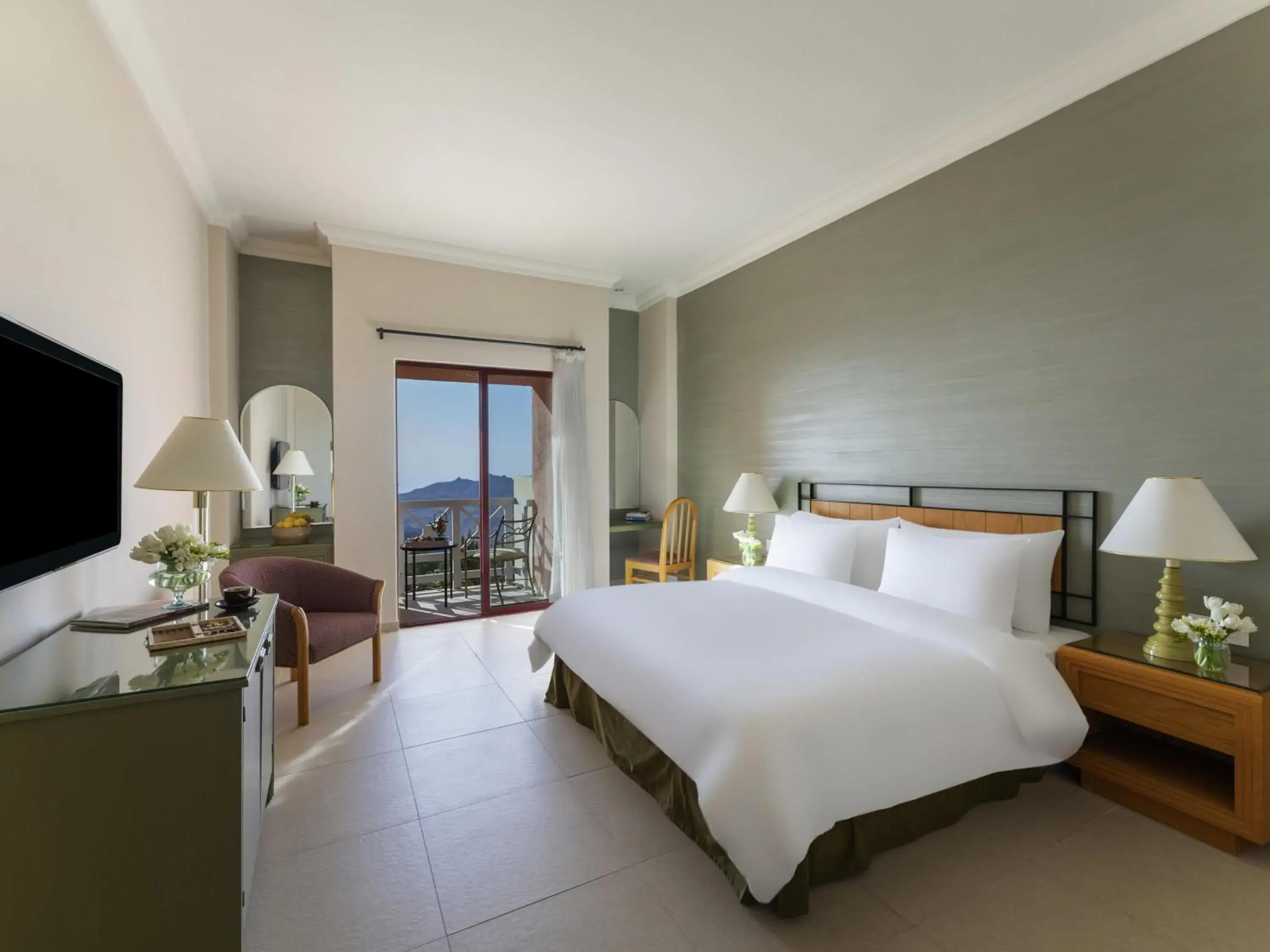 Classic King Room in Grand Mercure Petra Classic King Room in Grand Mercure Petra