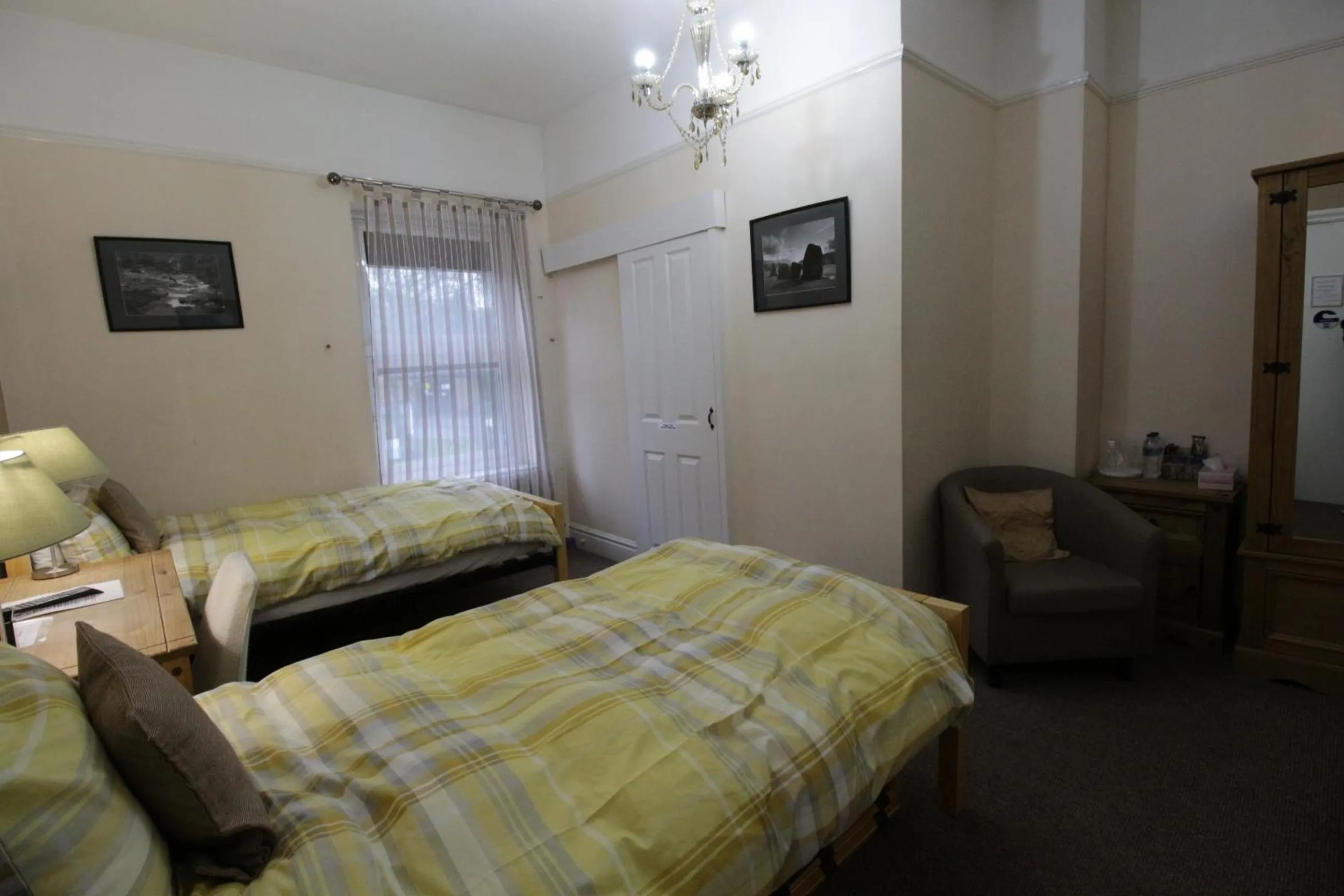 Bedroom, Bed in Tennyson