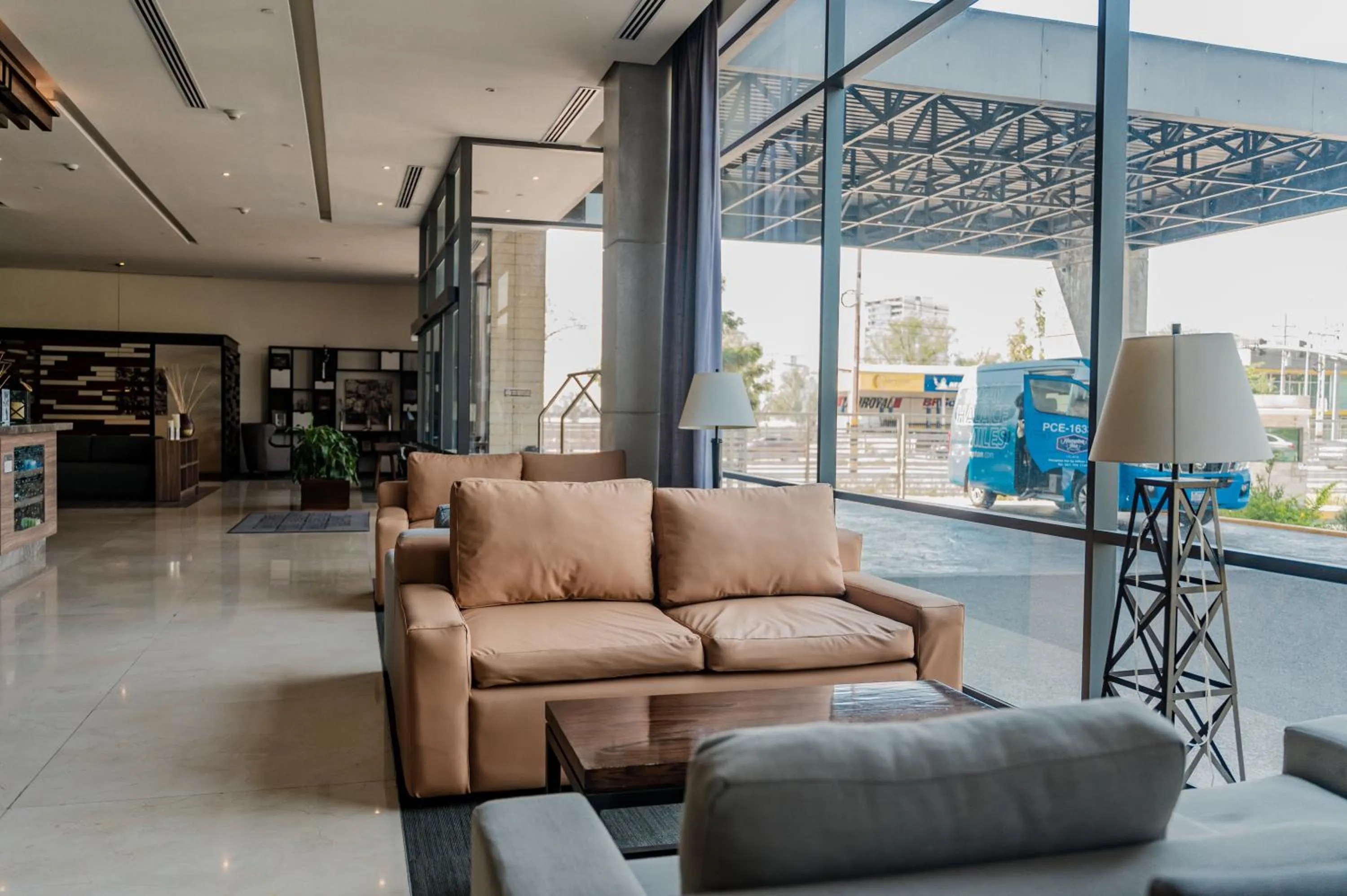 Living room in Hampton Inn By Hilton Celaya