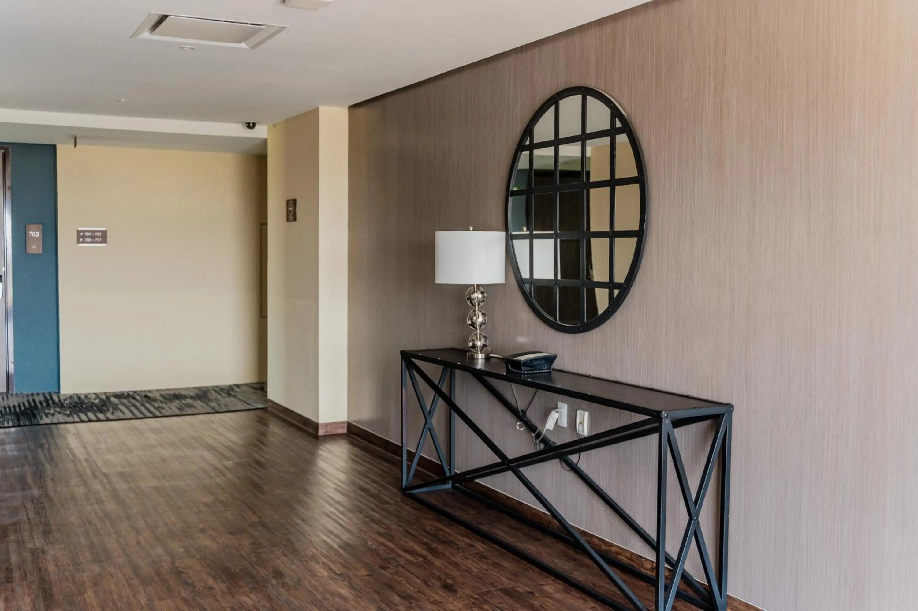 Decorative detail in Hampton Inn By Hilton Celaya