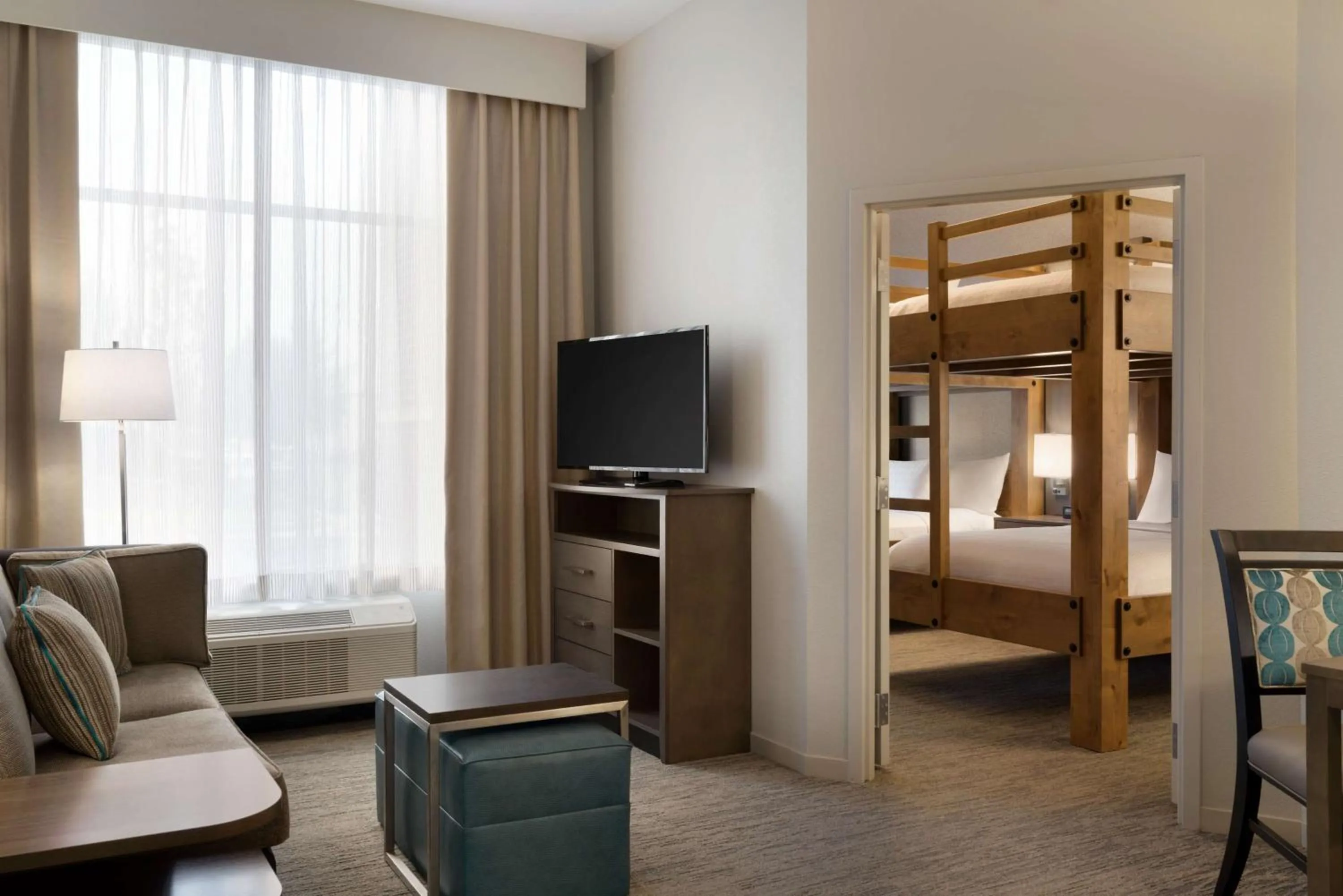 Bedroom, Bed in Homewood Suites By Hilton Memphis - Southaven