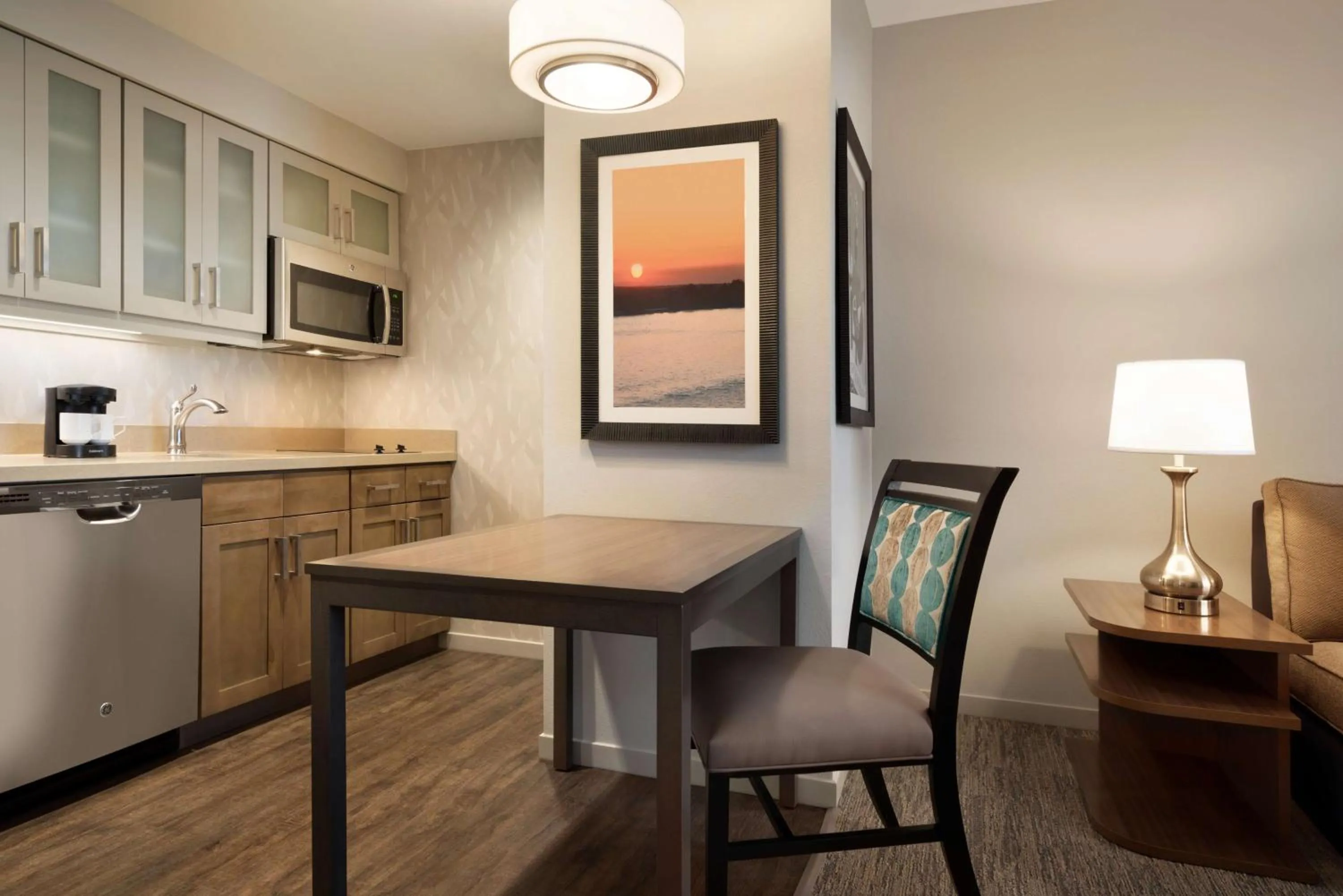Kitchen or kitchenette in Homewood Suites By Hilton Memphis - Southaven