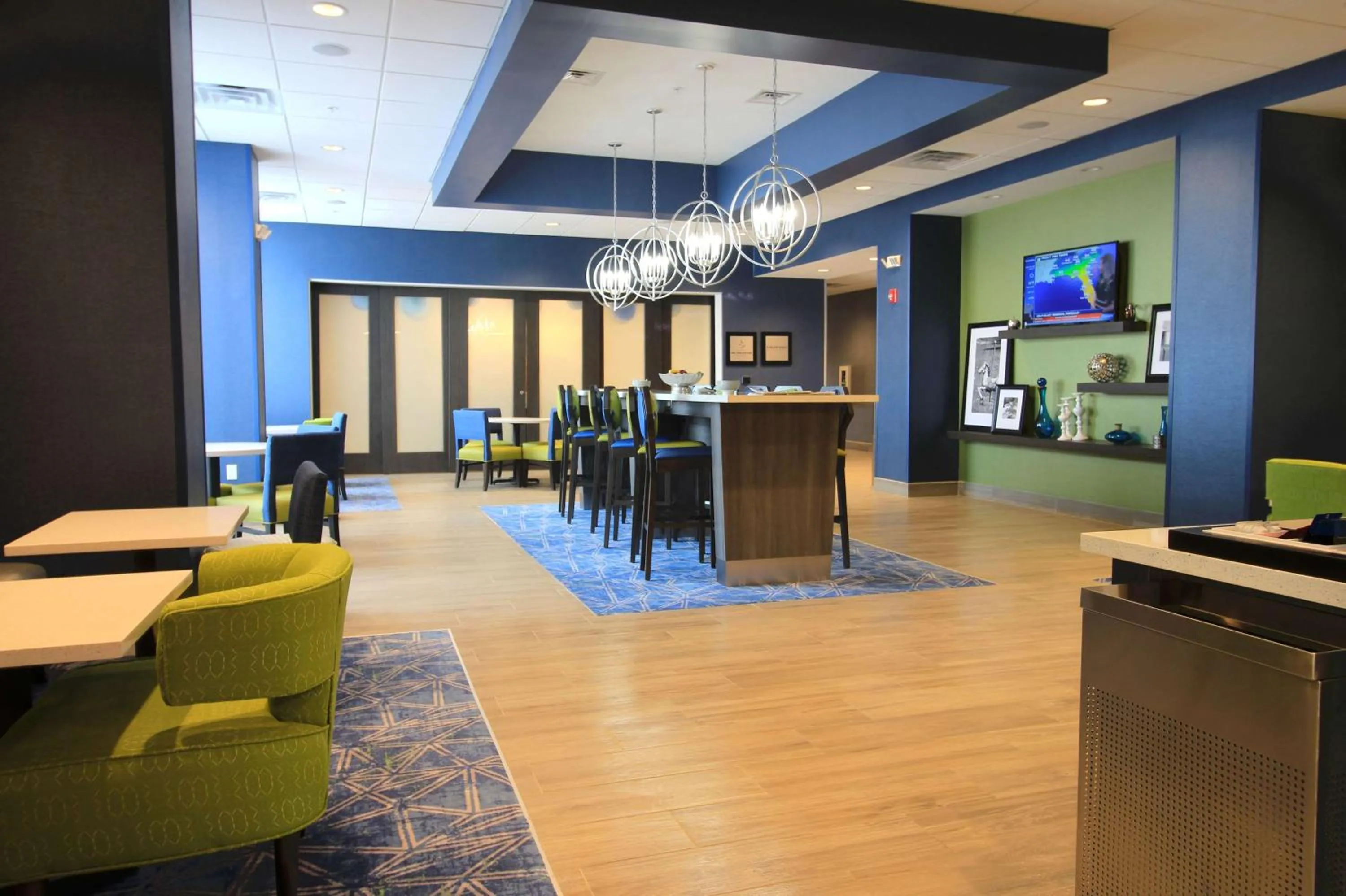 Lobby or reception in Hampton Inn West Plains
