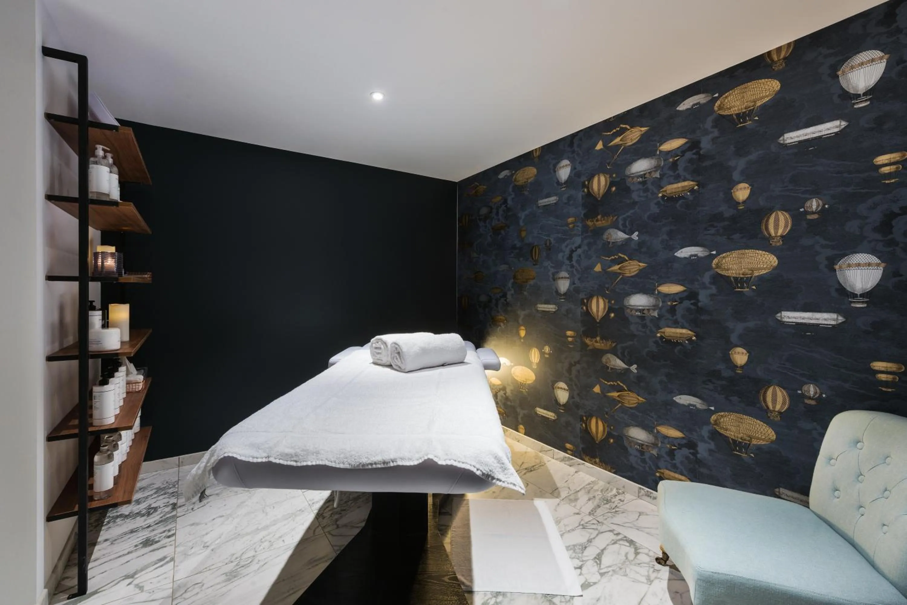 Massage, Bed in Fahrenheit Seven Courchevel