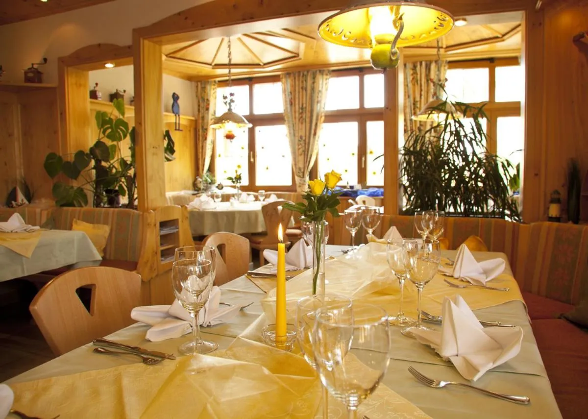 Restaurant/places to eat in Landgasthof Paradies