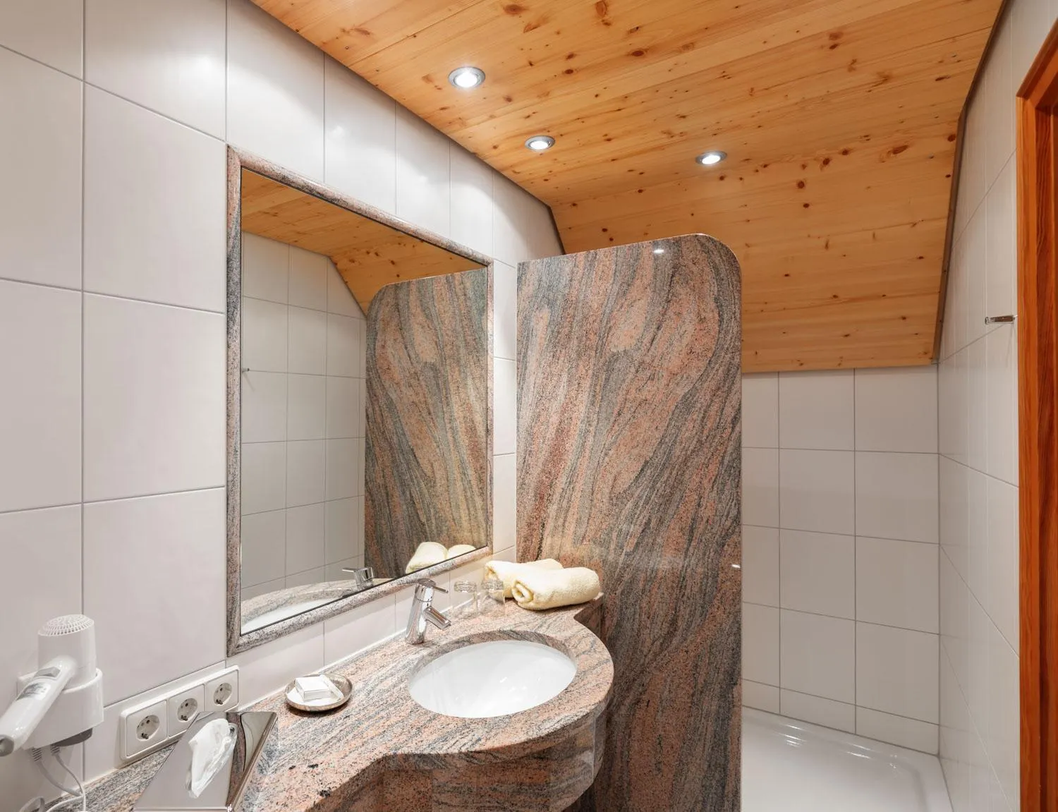 Bathroom in Landgasthof Paradies