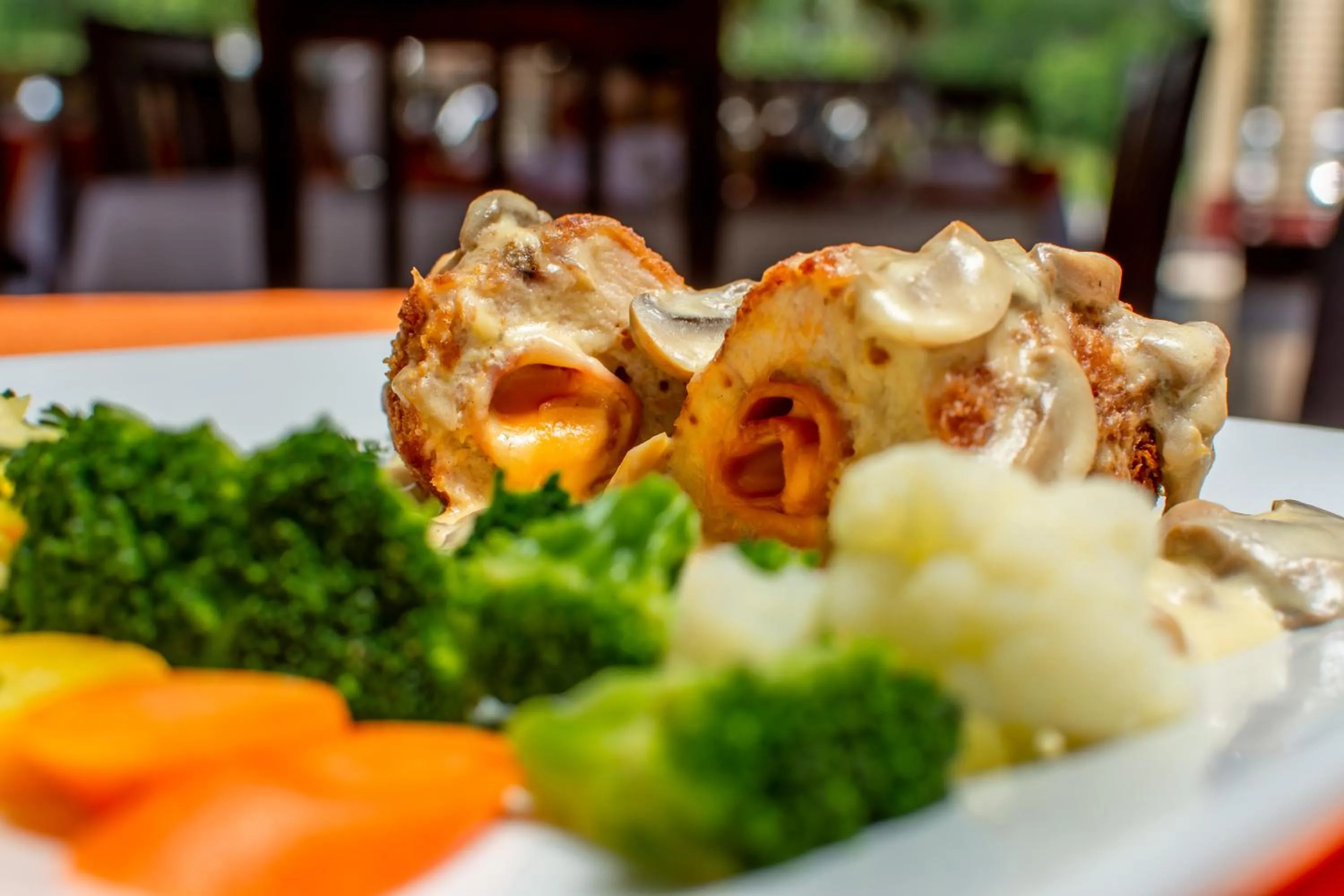 Restaurant/places to eat in Hotel Pacuare