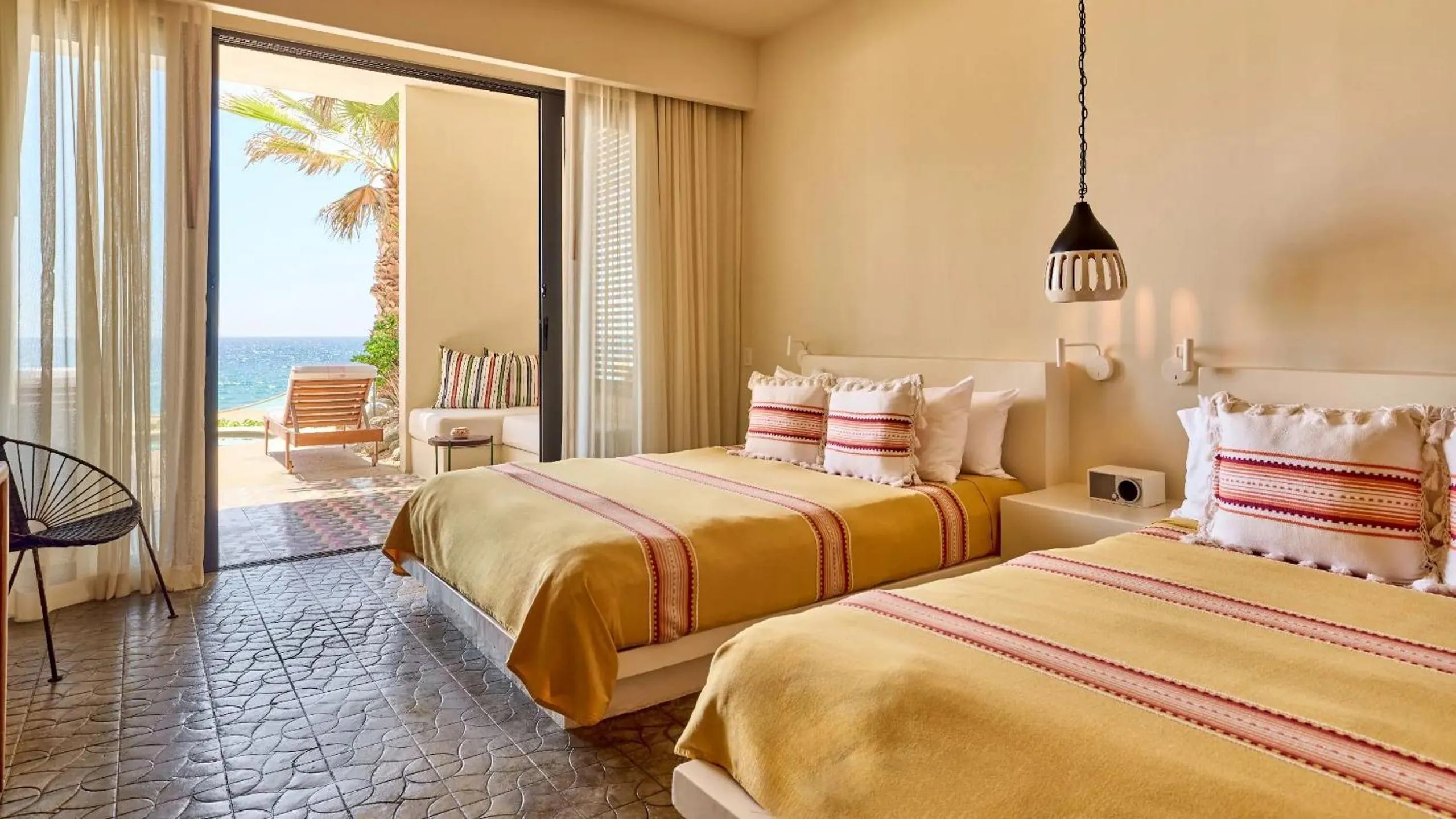 Bed in Hotel San Cristobal Adults 15+