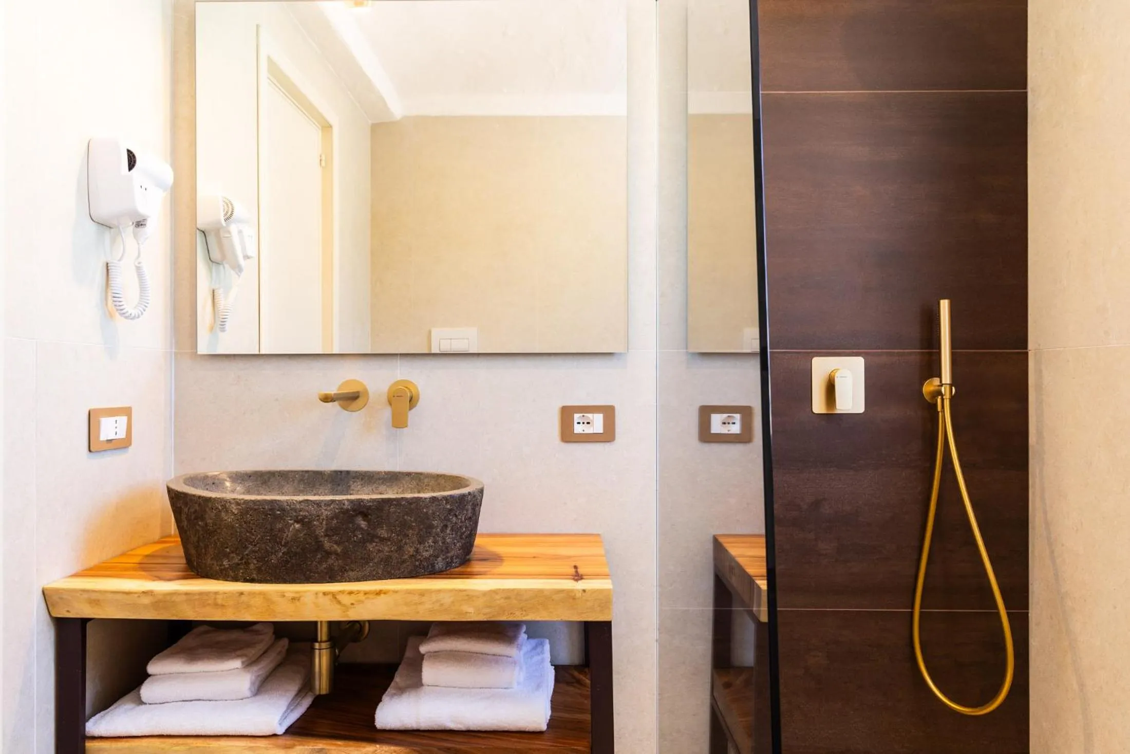 La Jacia Hotel & Resort