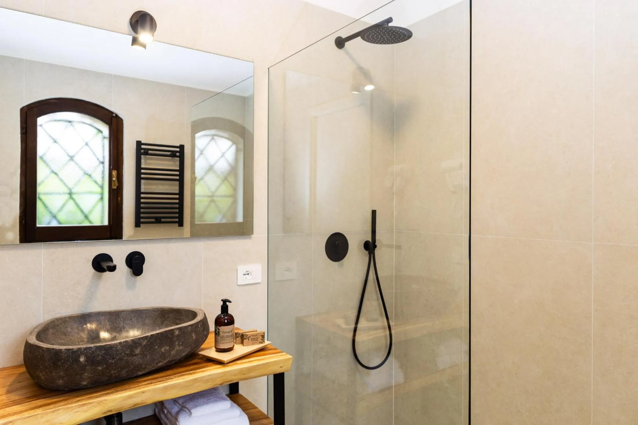 La Jacia Hotel & Resort