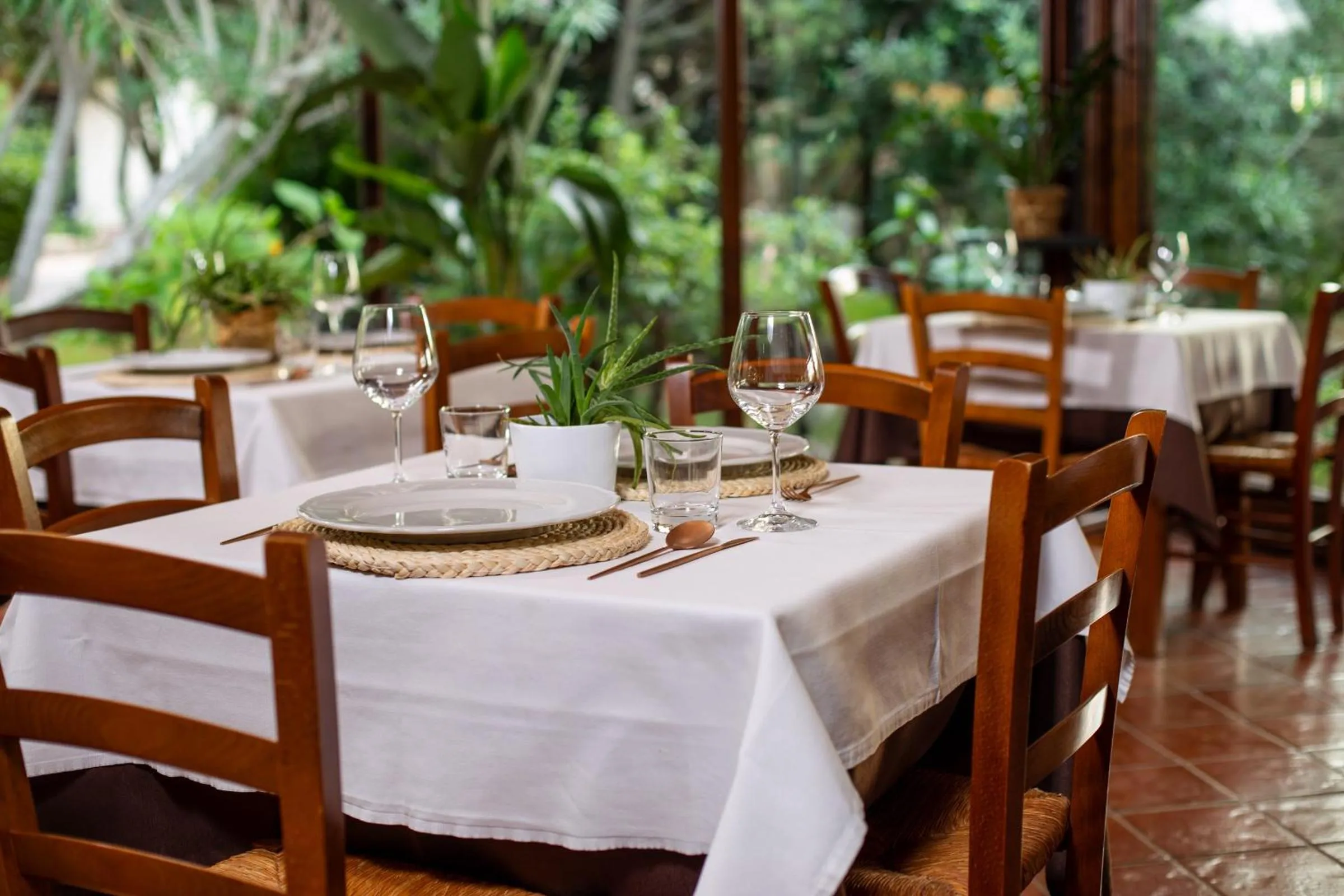 Restaurant/places to eat in La Jacia Hotel & Resort
