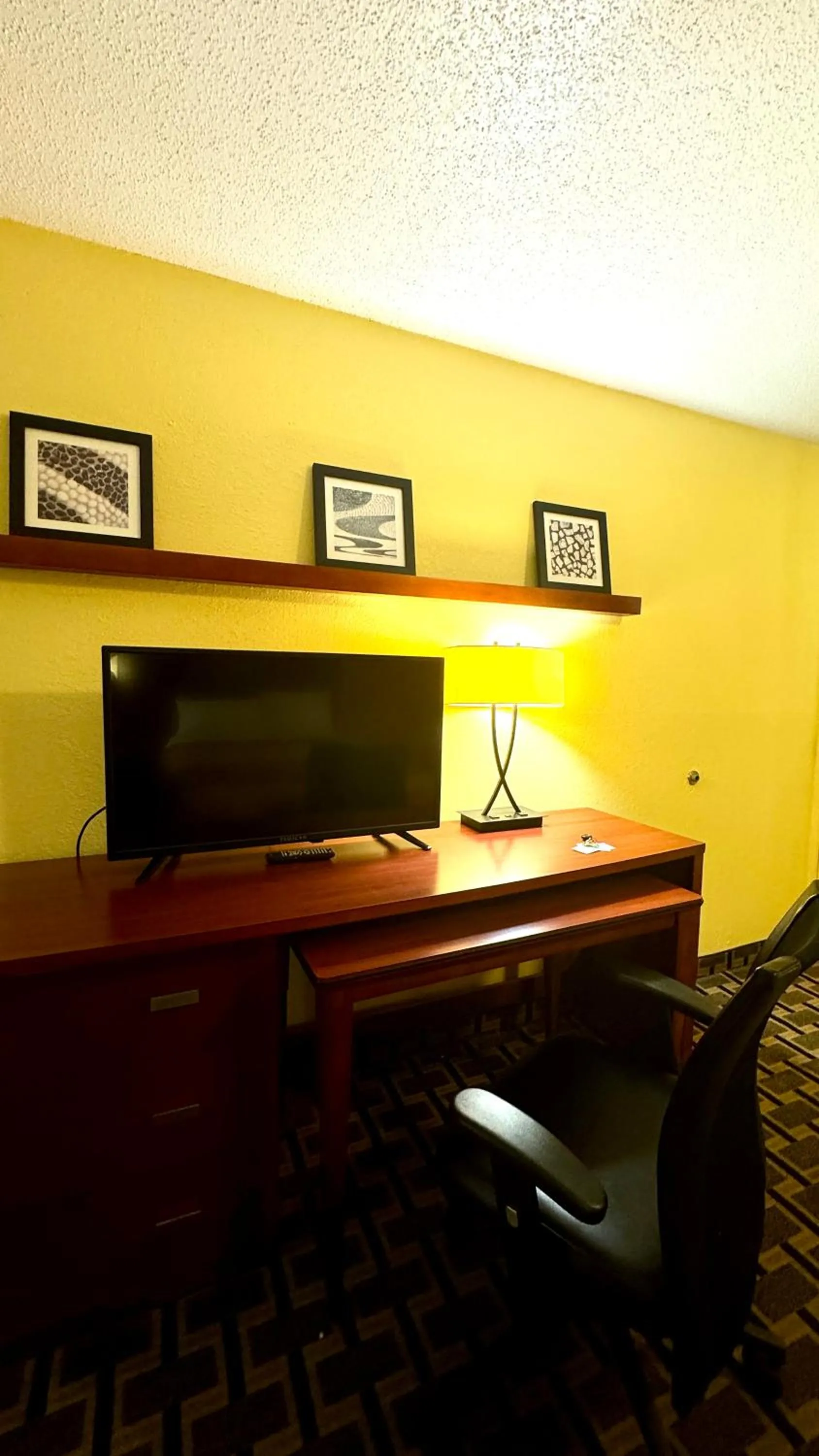TV and multimedia in Budget Inn Of Orlando